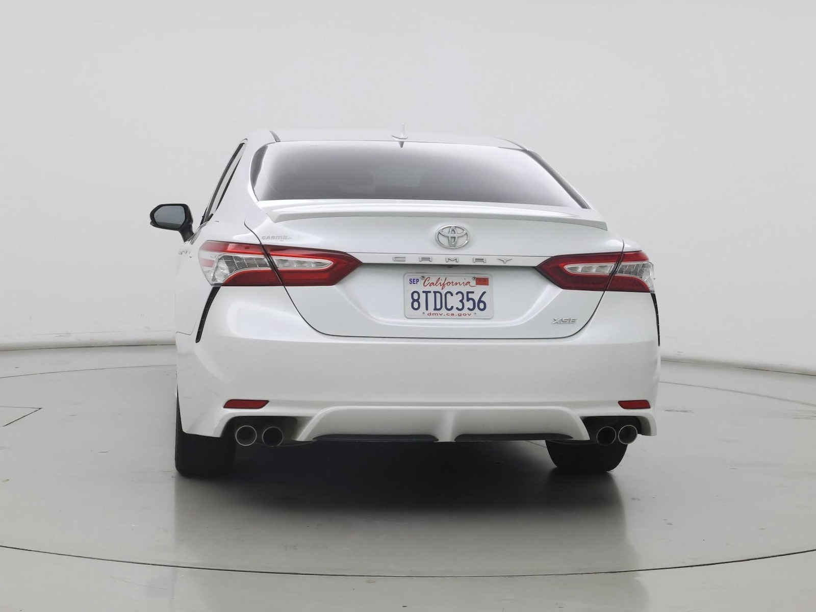 2020 Toyota Camry XSE - Photo 7