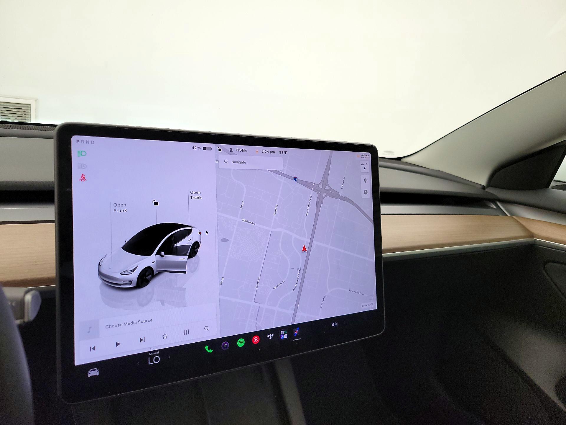 Thumbnail: 2023 Tesla Model 3 - 15