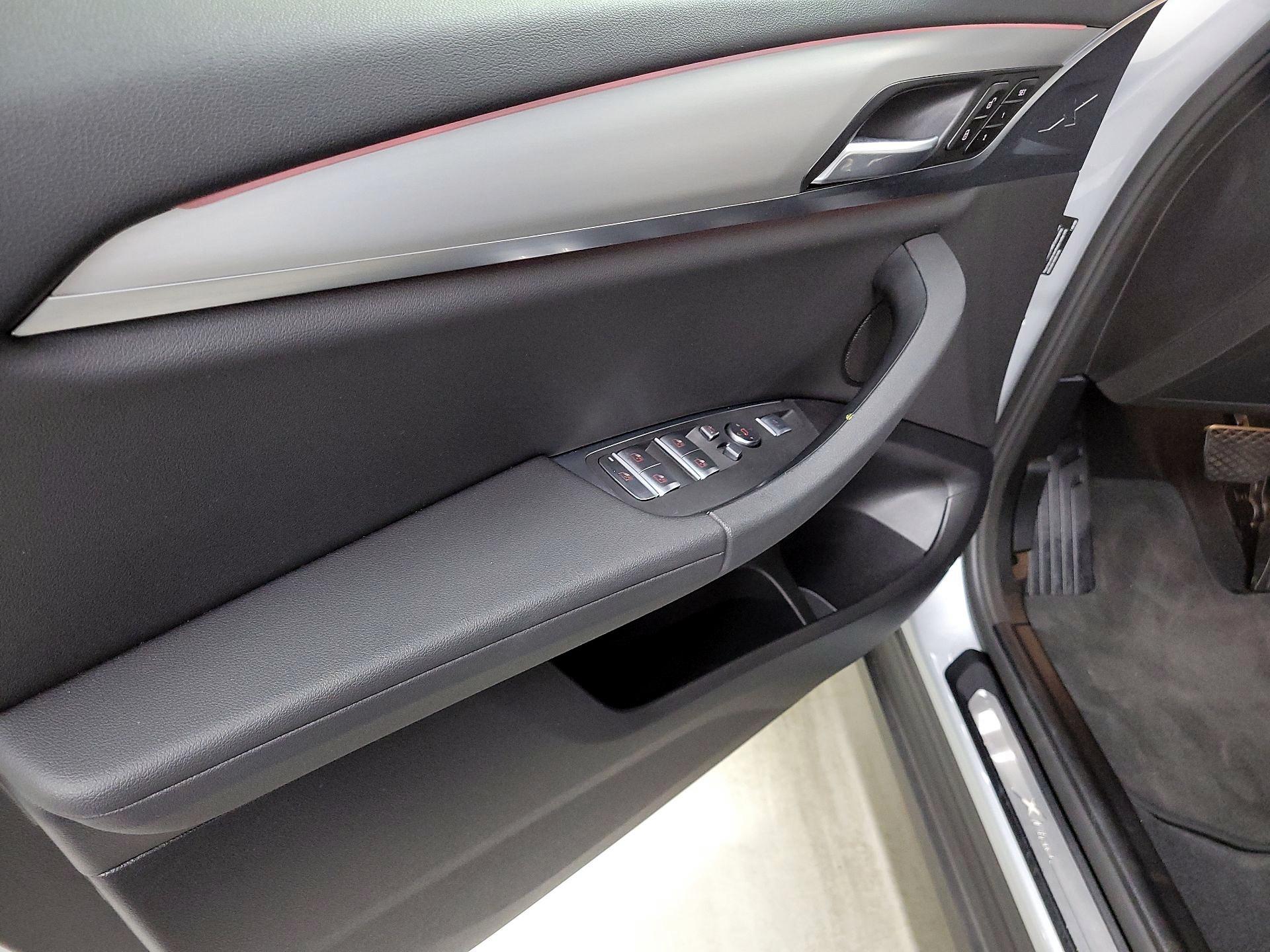 Thumbnail: 2021 BMW X3 - 12