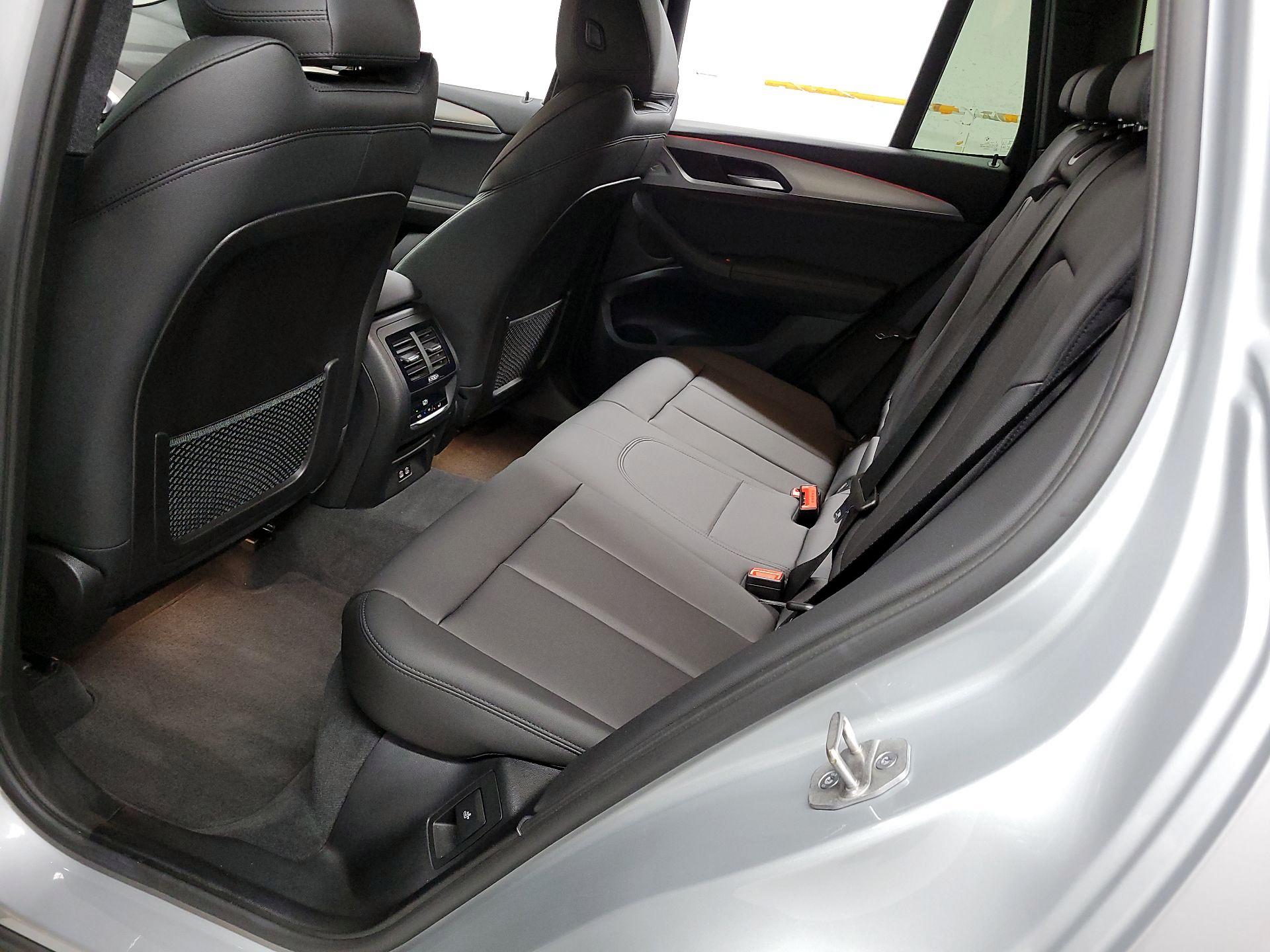Thumbnail: 2021 BMW X3 - 17