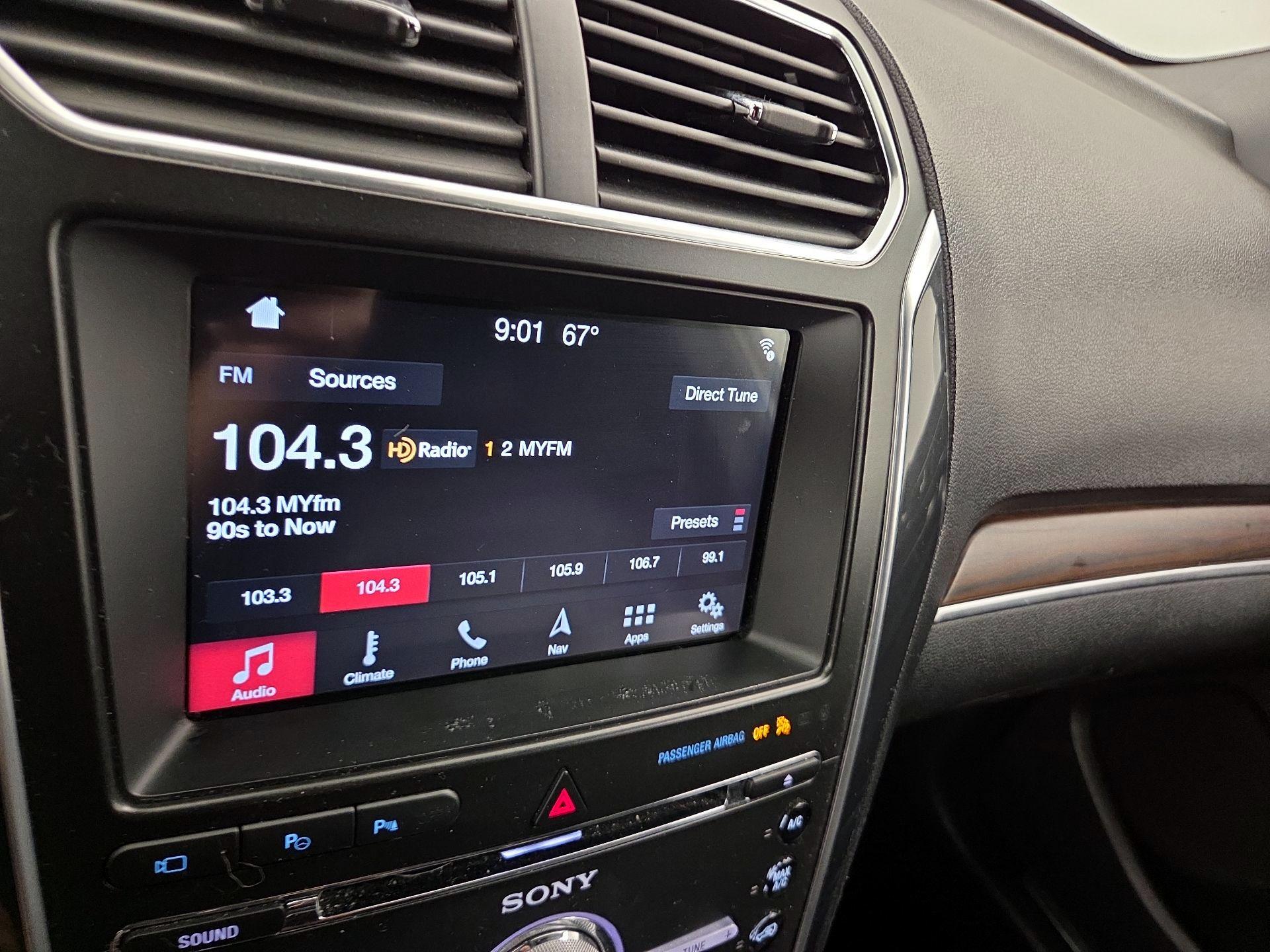 Thumbnail: 2018 Ford Explorer - 16
