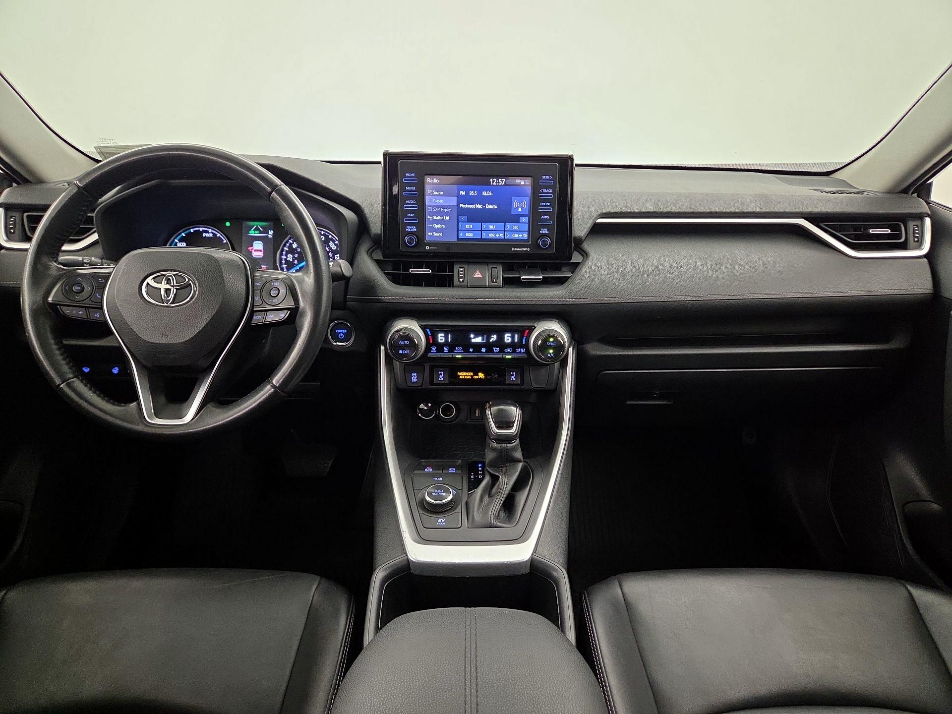 Thumbnail: 2022 Toyota RAV4 - 9