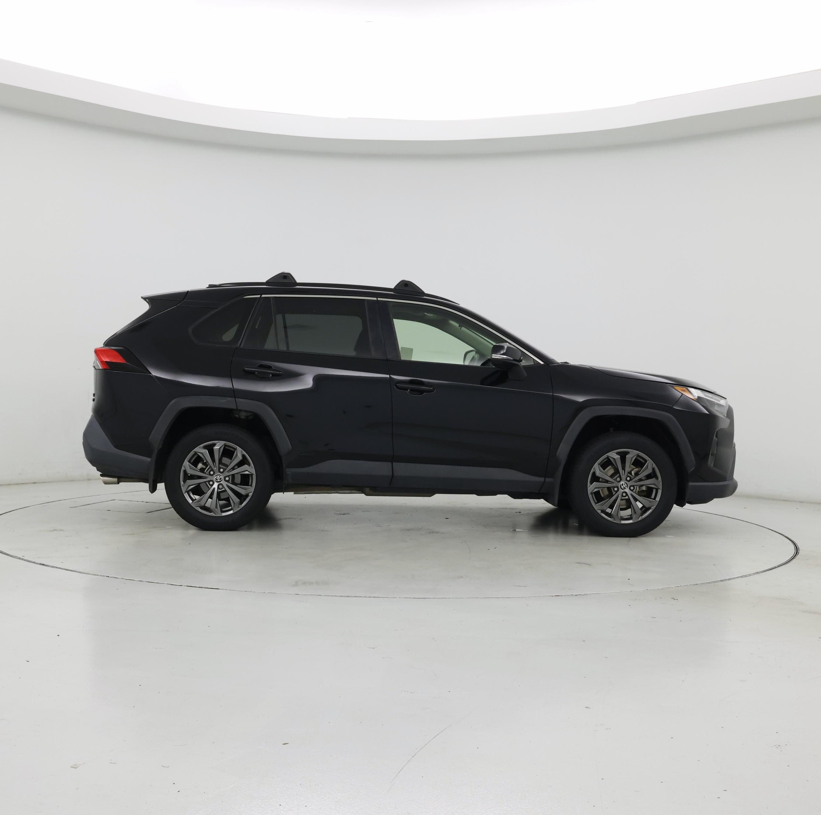 Thumbnail: 2022 Toyota RAV4 - 7