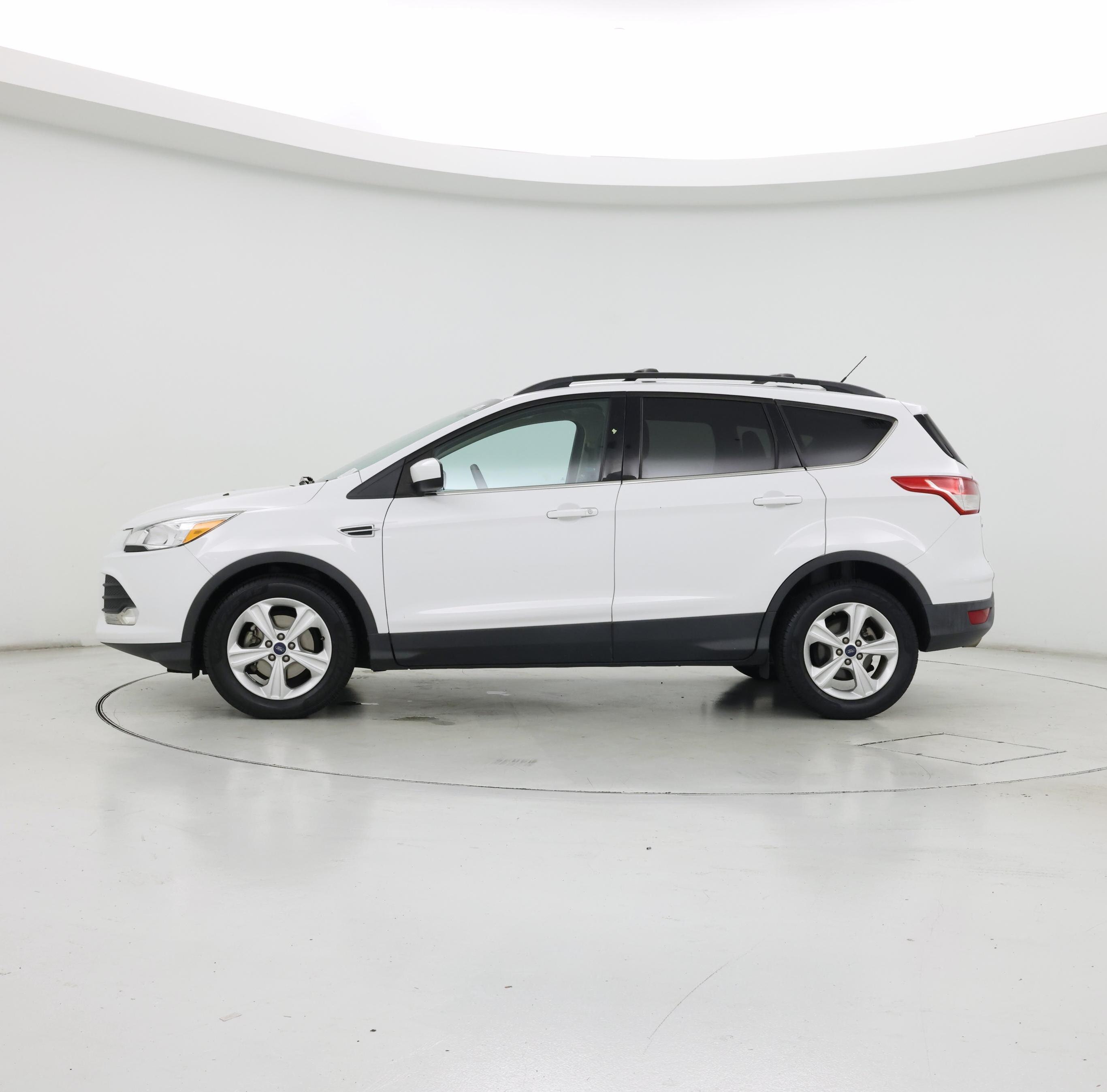 Thumbnail: 2014 Ford Escape - 3
