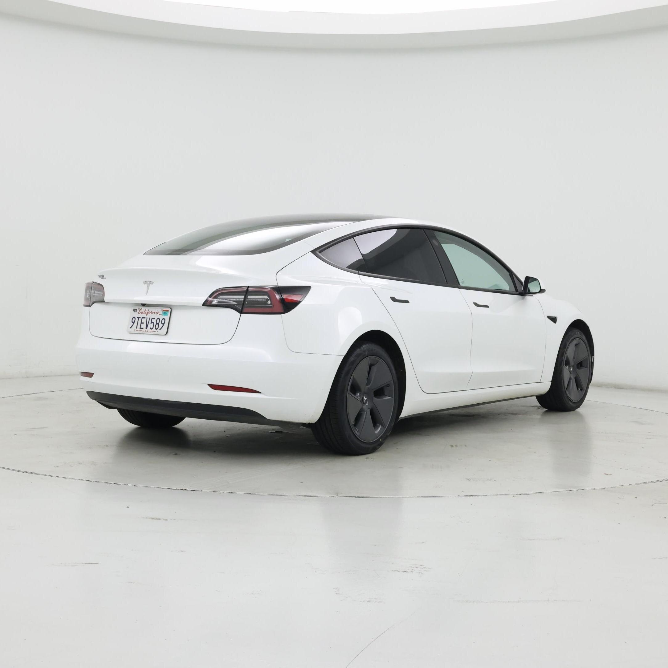 Thumbnail: 2023 Tesla Model 3 - 8