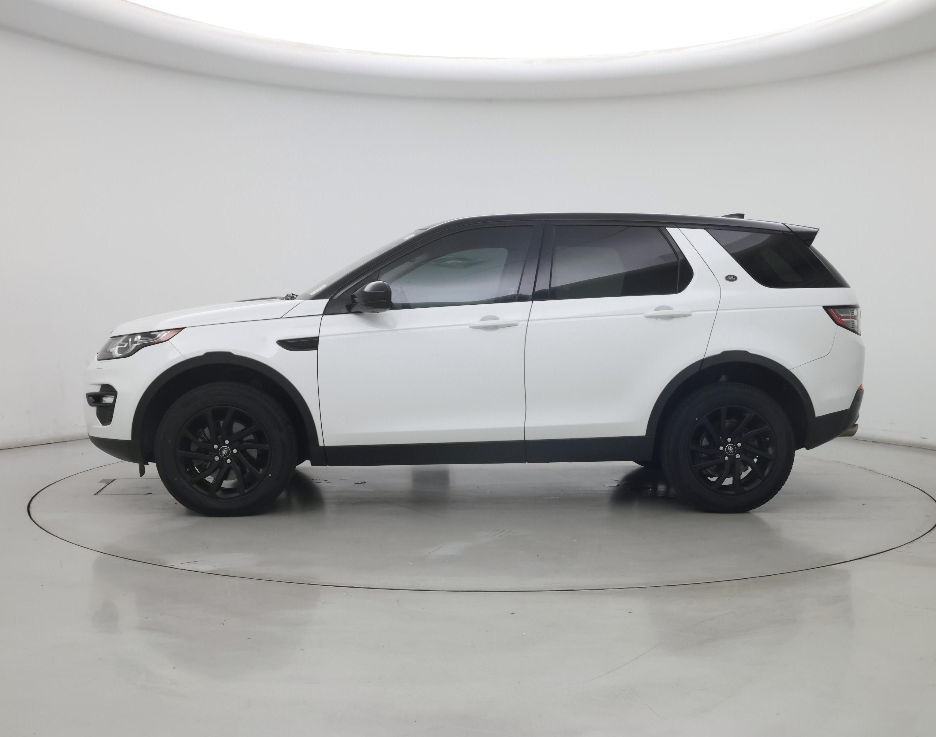 Thumbnail: 2017 Land Rover Discovery Sport - 3