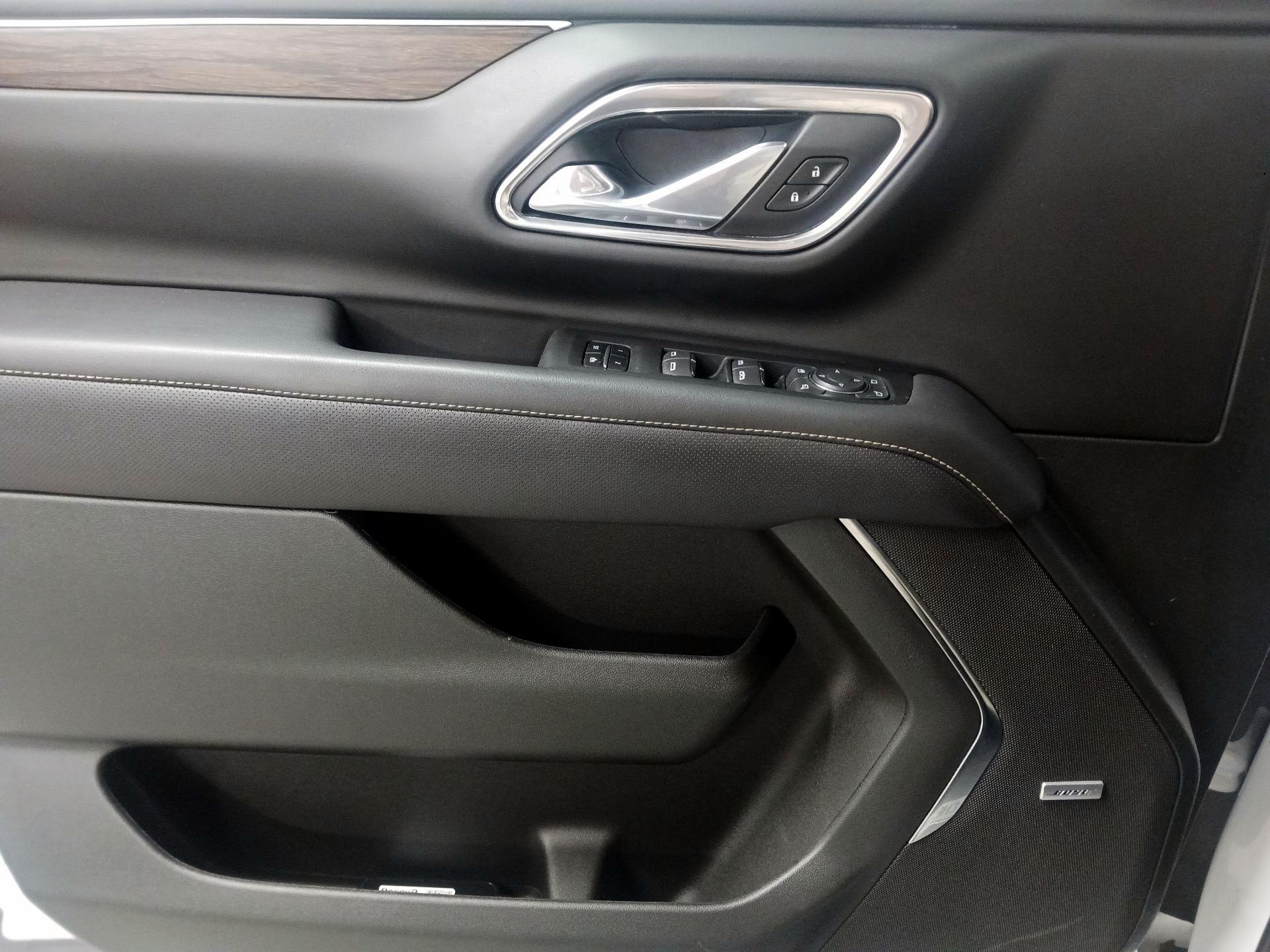 Thumbnail: 2023 Chevrolet Suburban - 12