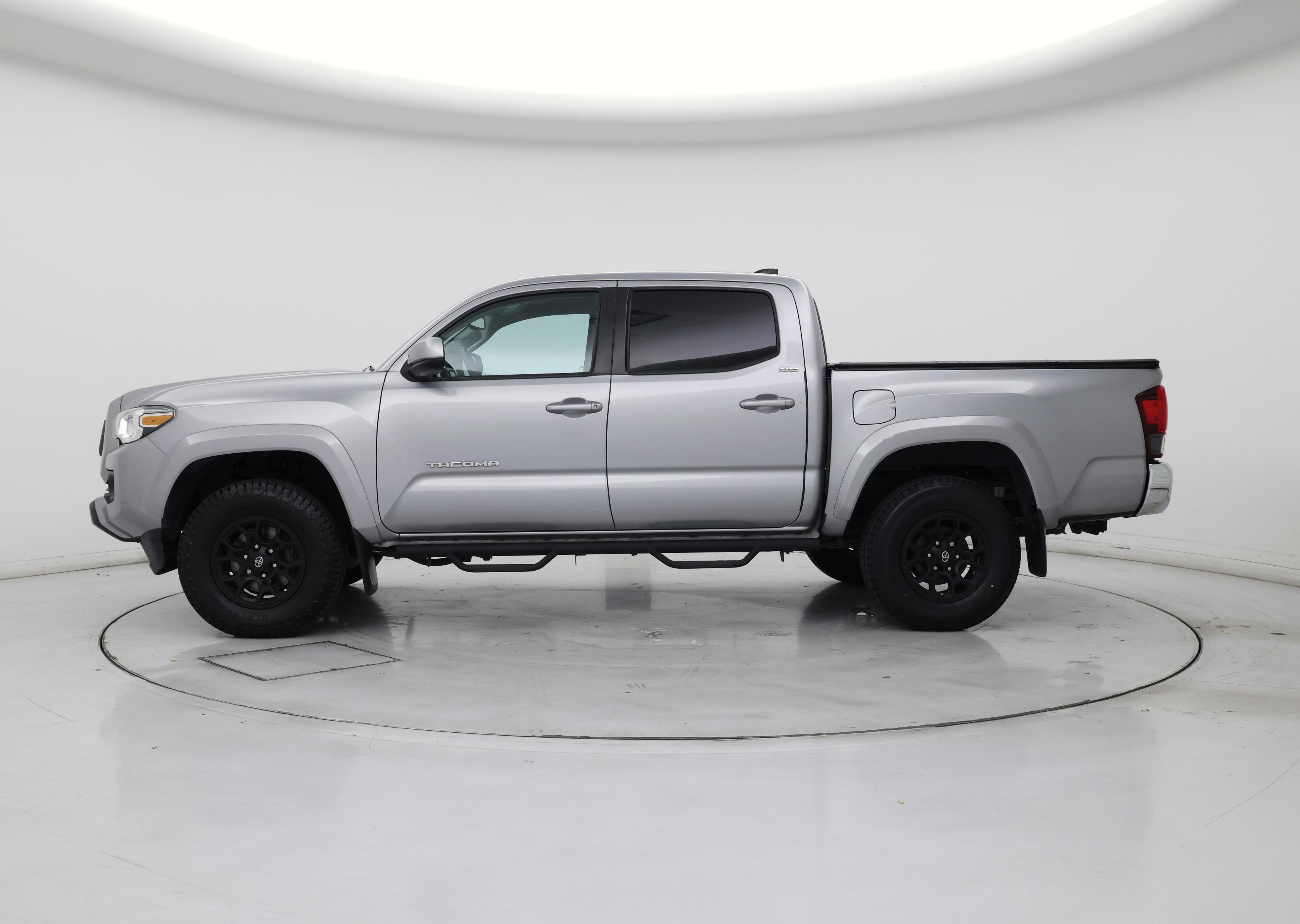 Thumbnail: 2021 Toyota Tacoma - 3