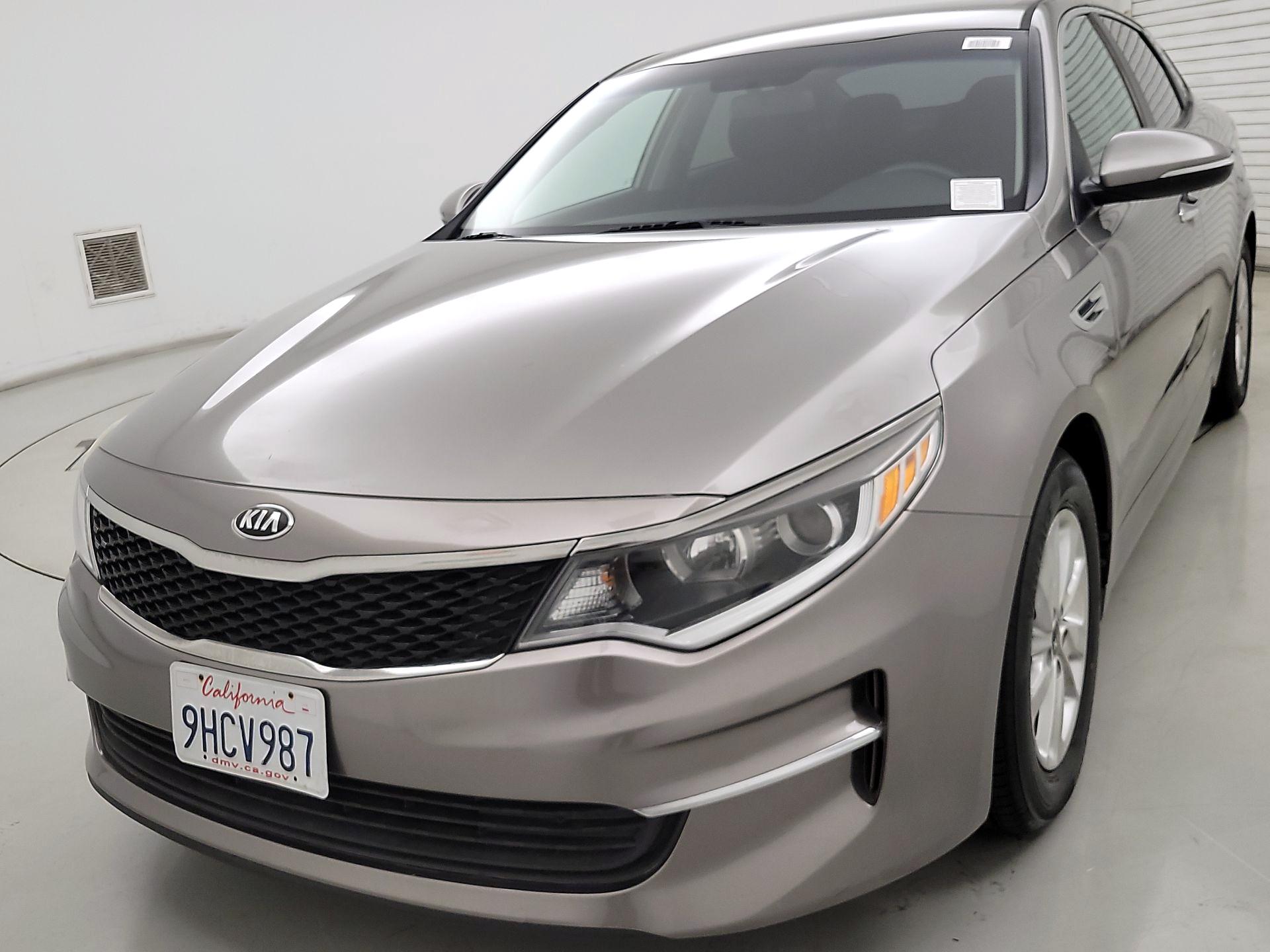 Thumbnail: 2018 Kia Optima - 3