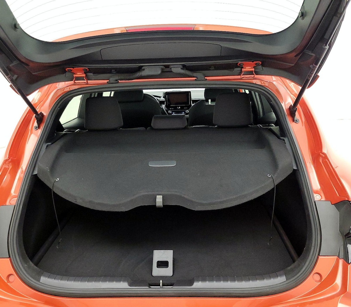 Trunk/Cargo (Seats Up)