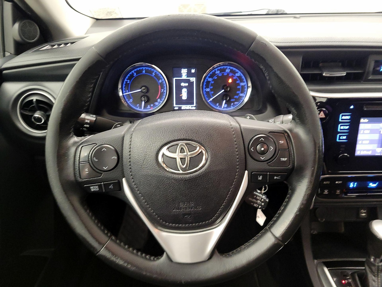 2019 Toyota Corolla SE - Photo 11