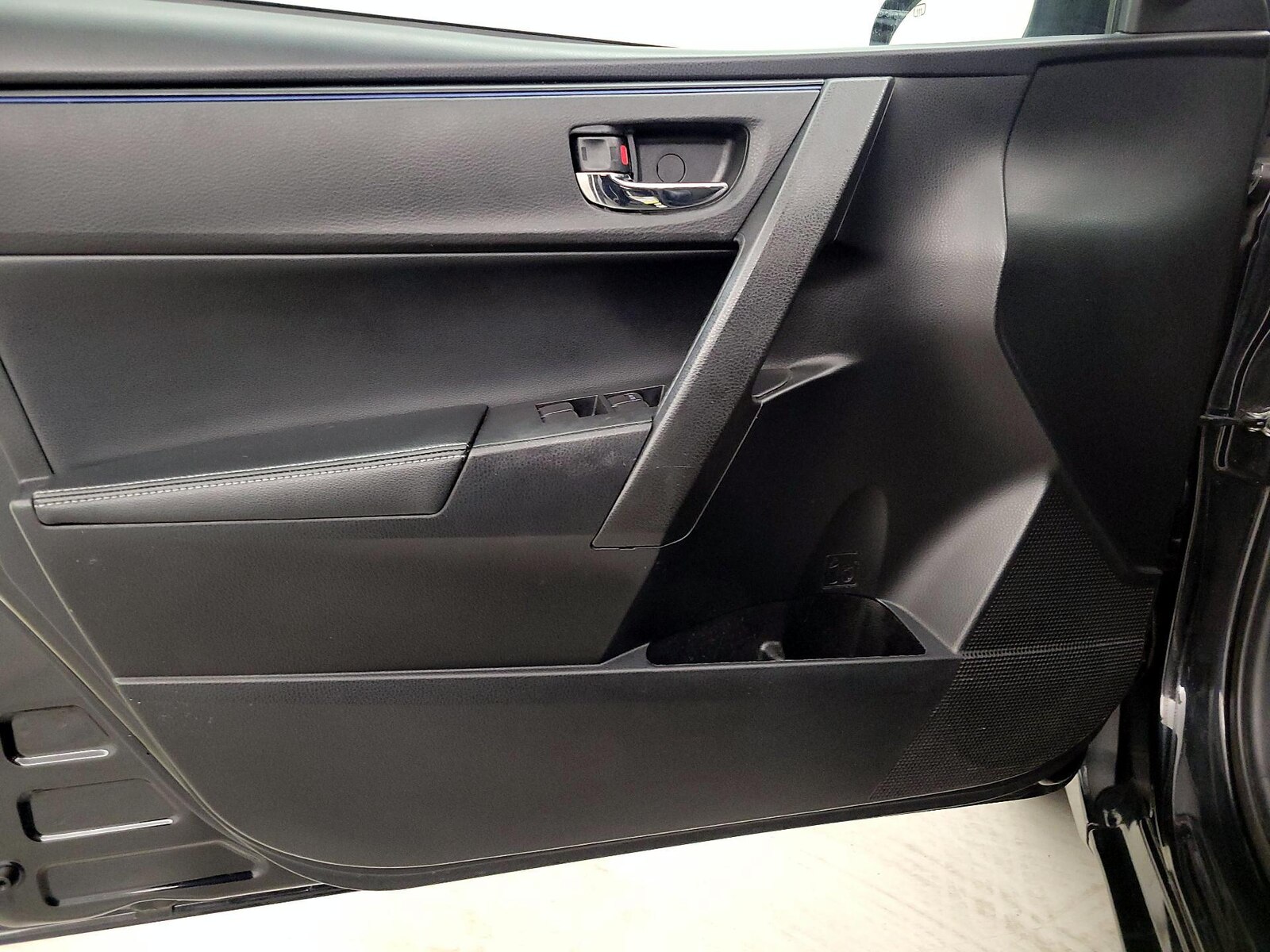 2019 Toyota Corolla SE - Photo 13