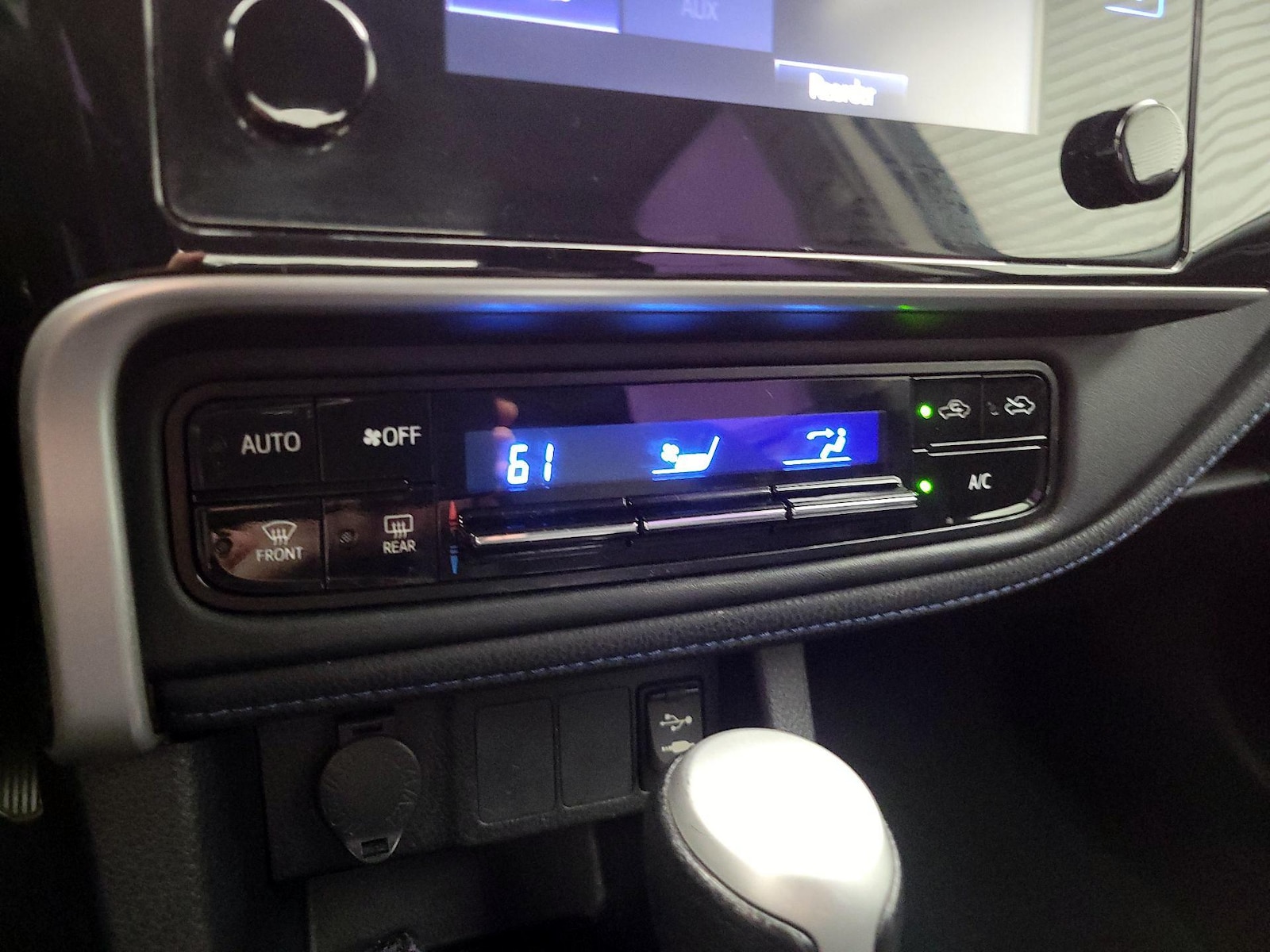 2019 Toyota Corolla SE - Photo 17