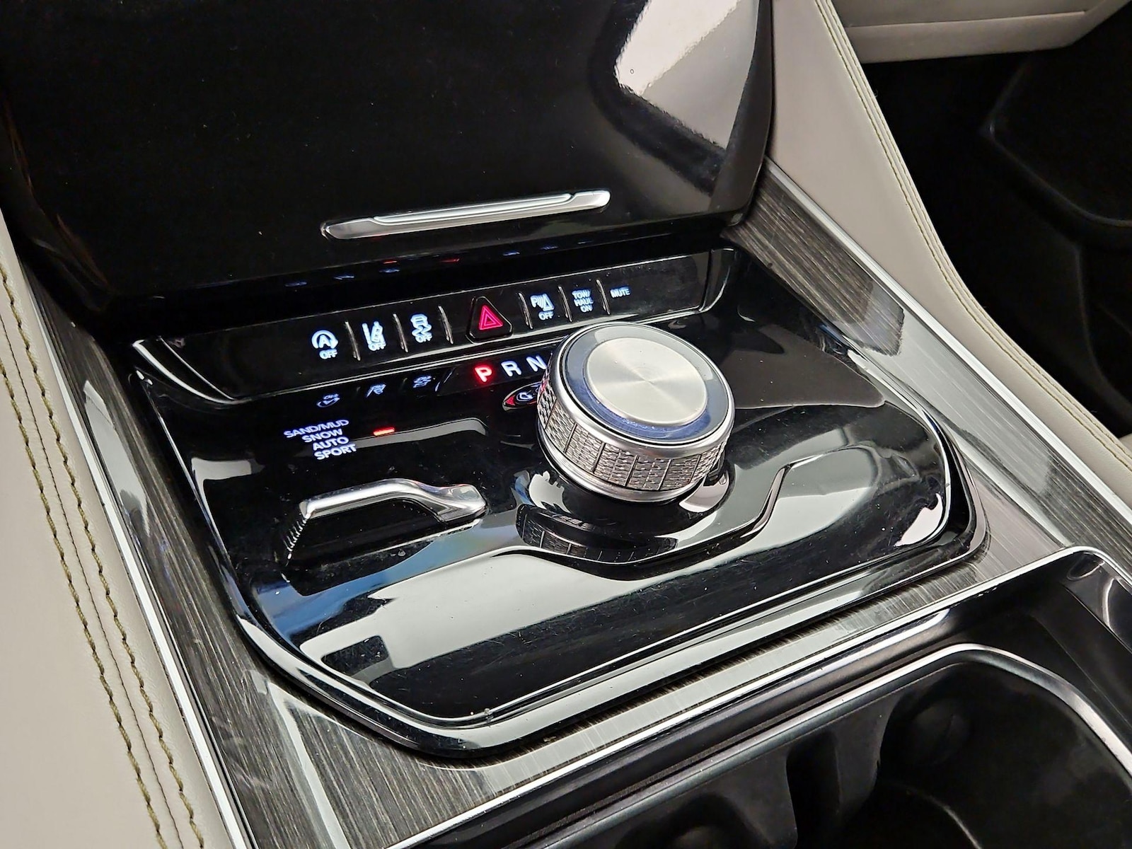 2022 Jeep Wagoneer Series II - Photo 19