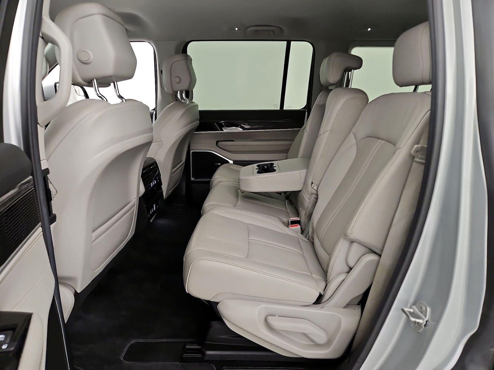 Rear Air Conditioning