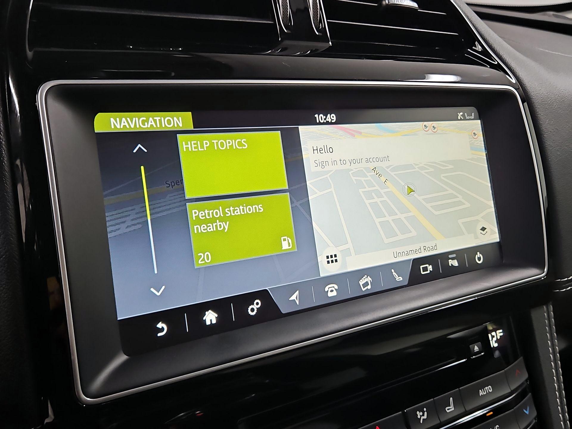 Thumbnail: 2017 Jaguar F-Pace - 14