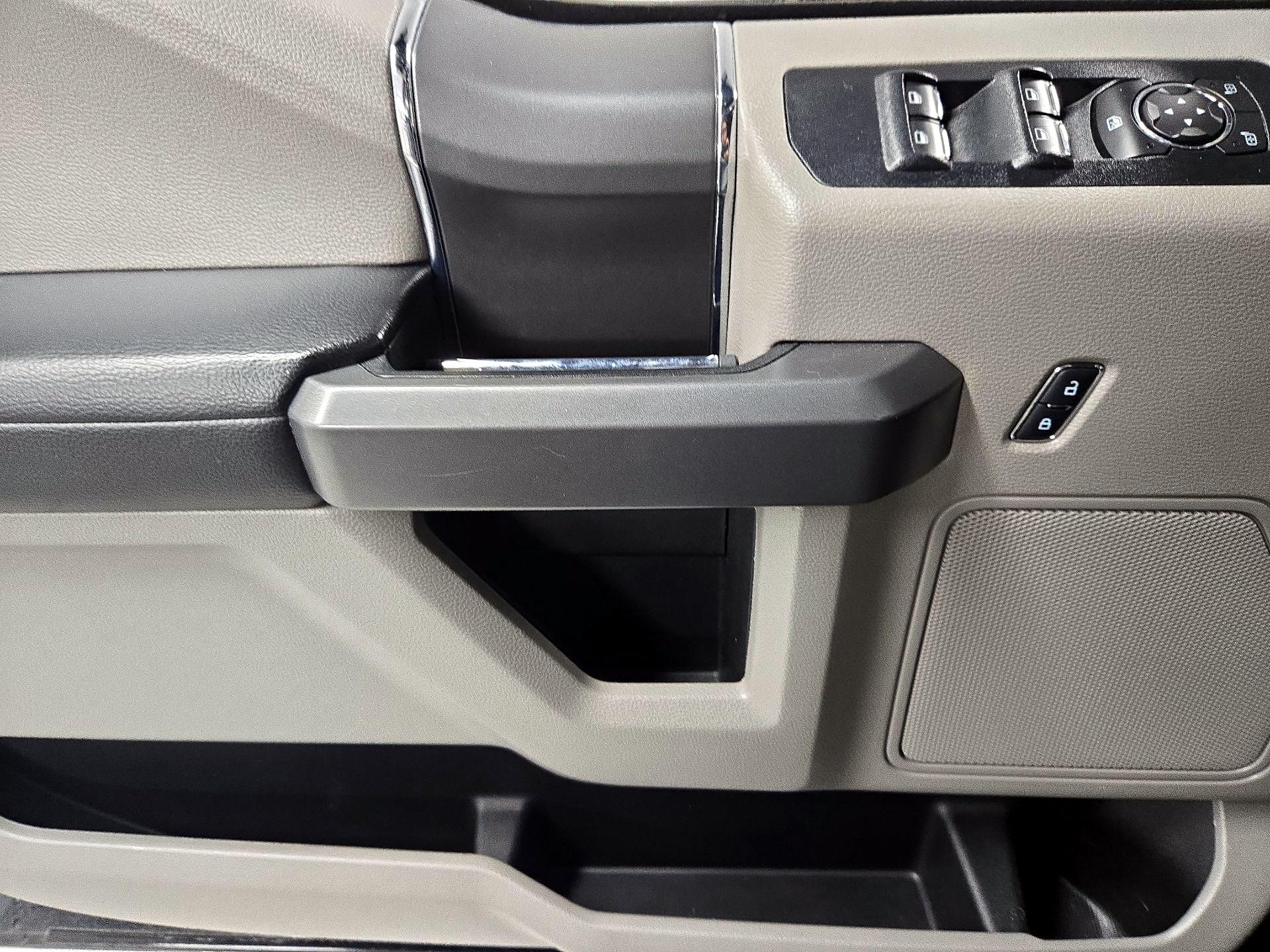 Thumbnail: 2017 Ford F-150 - 12