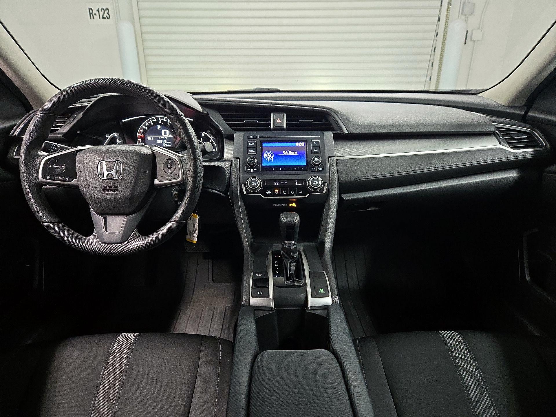 Thumbnail: 2016 Honda Civic - 9