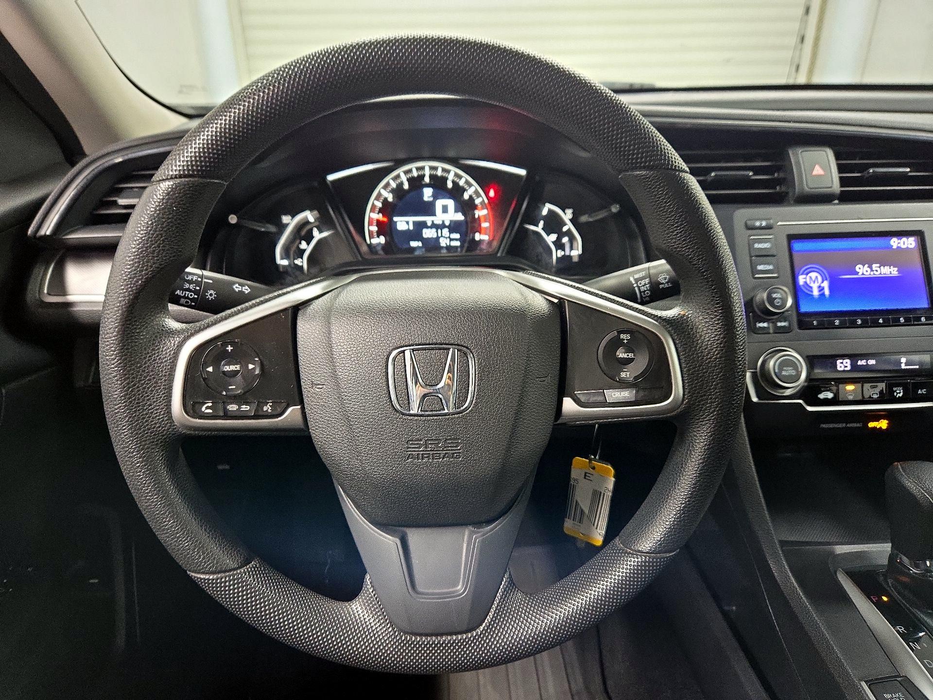 Thumbnail: 2016 Honda Civic - 10