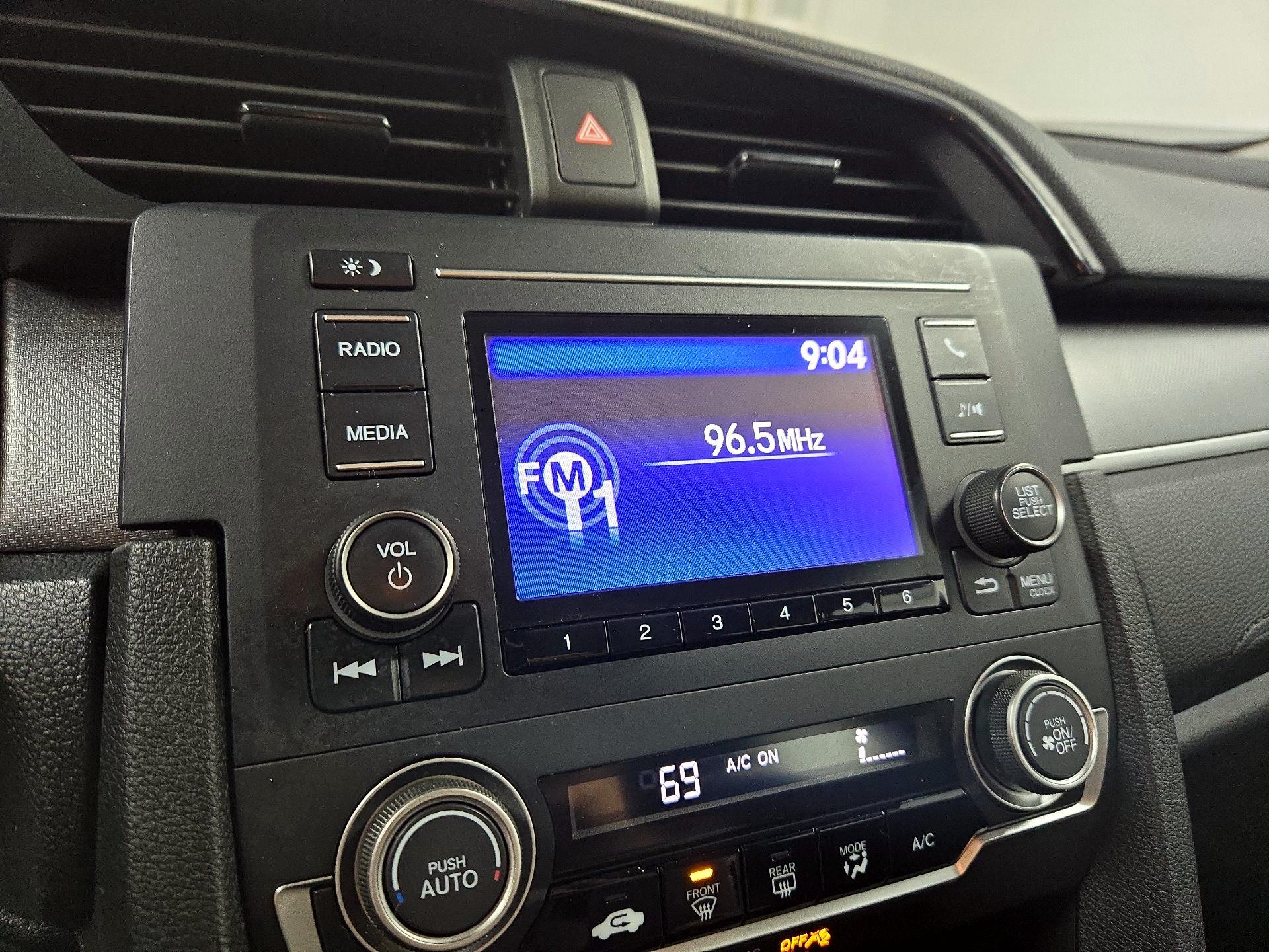 Thumbnail: 2016 Honda Civic - 15