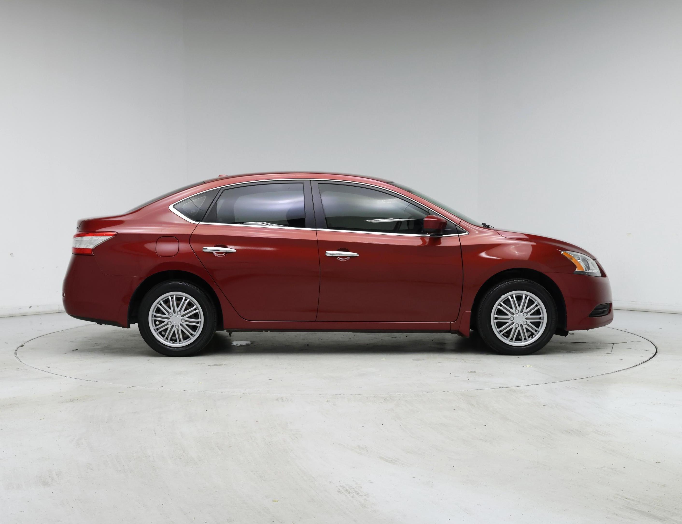 Thumbnail: 2015 Nissan Sentra - 7