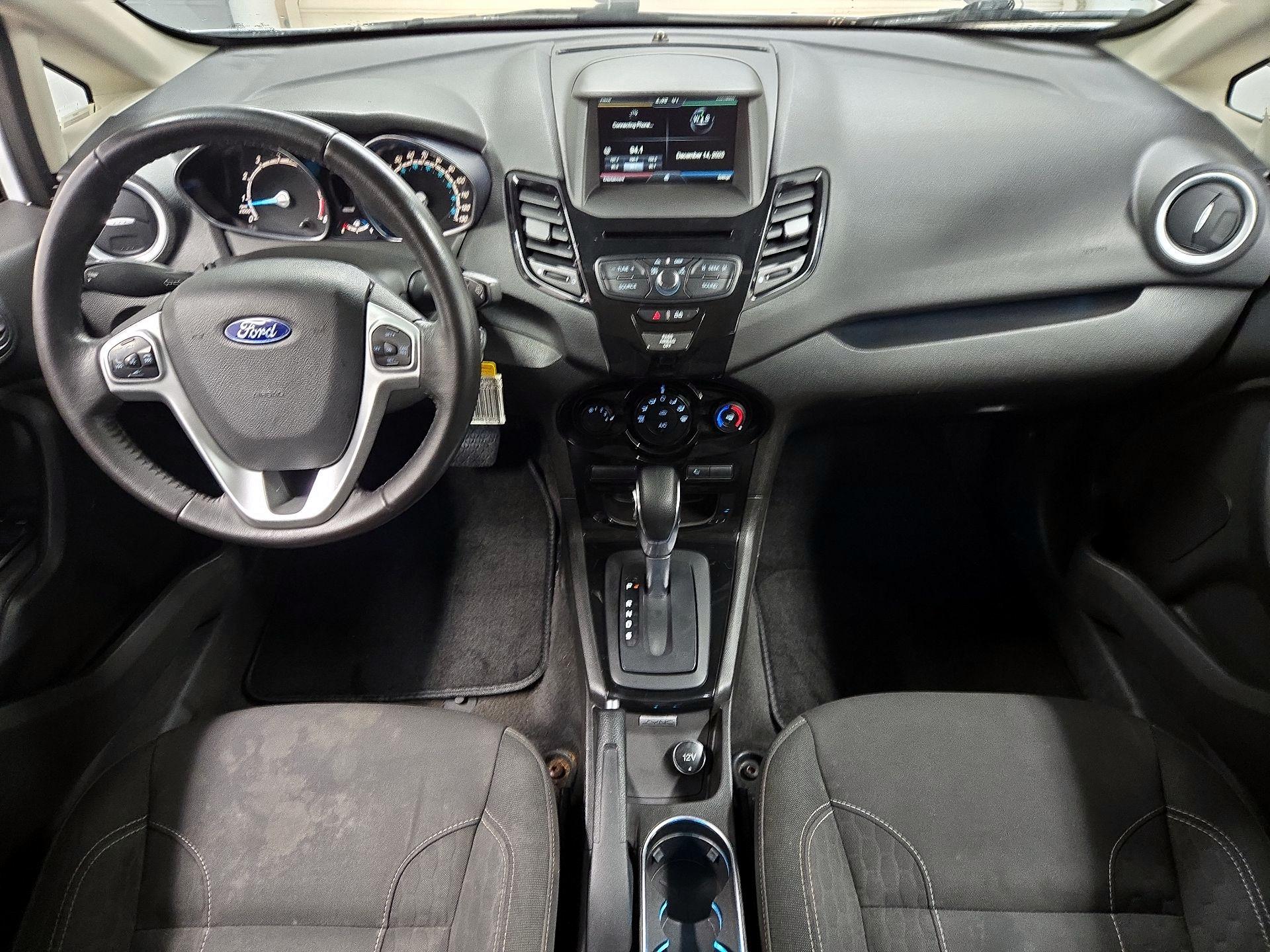 Thumbnail: 2015 Ford Fiesta - 9