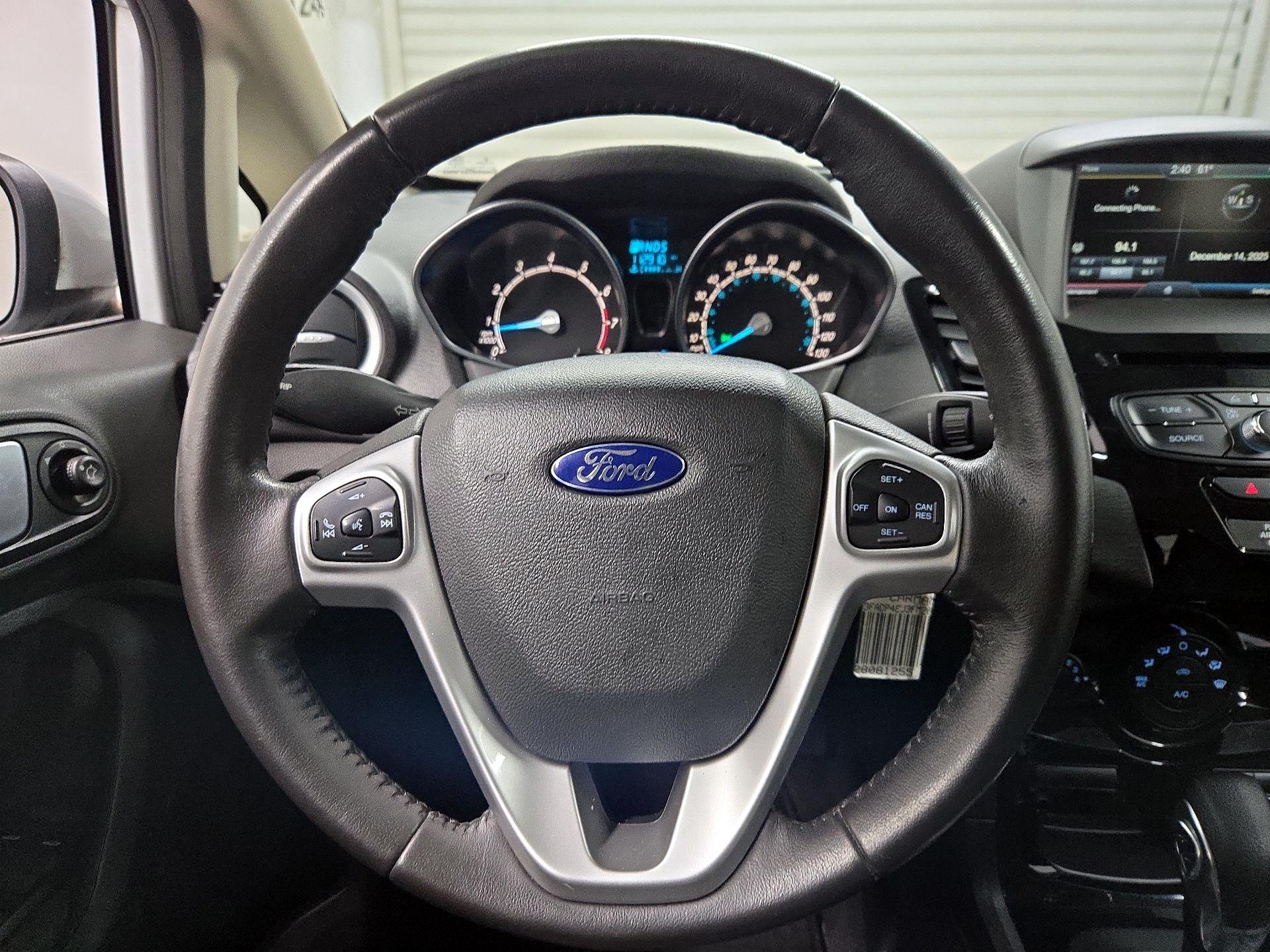 Thumbnail: 2015 Ford Fiesta - 10