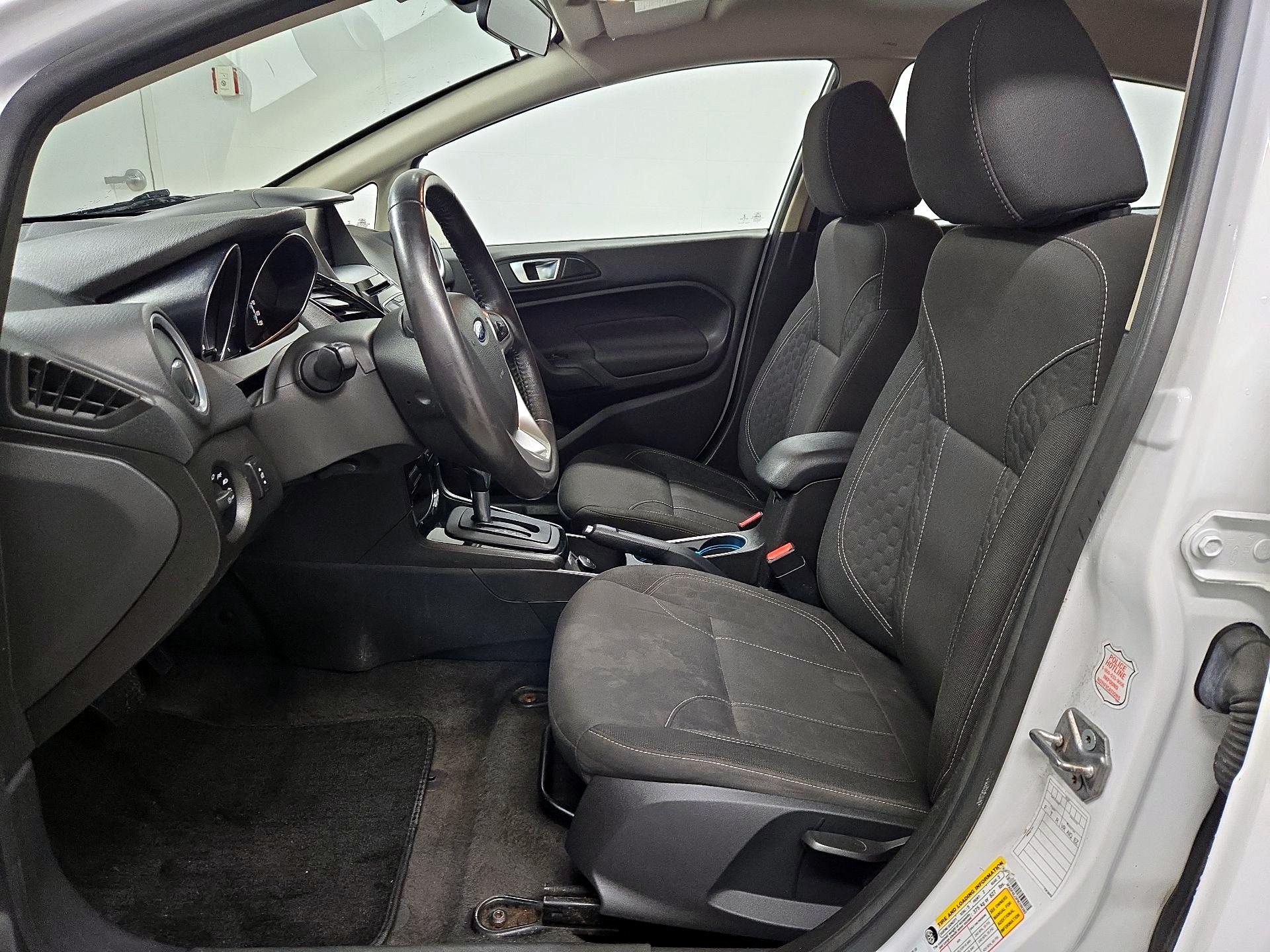 Thumbnail: 2015 Ford Fiesta - 11