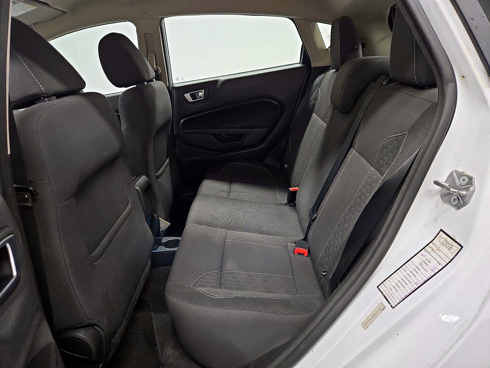 Thumbnail: 2015 Ford Fiesta - 18