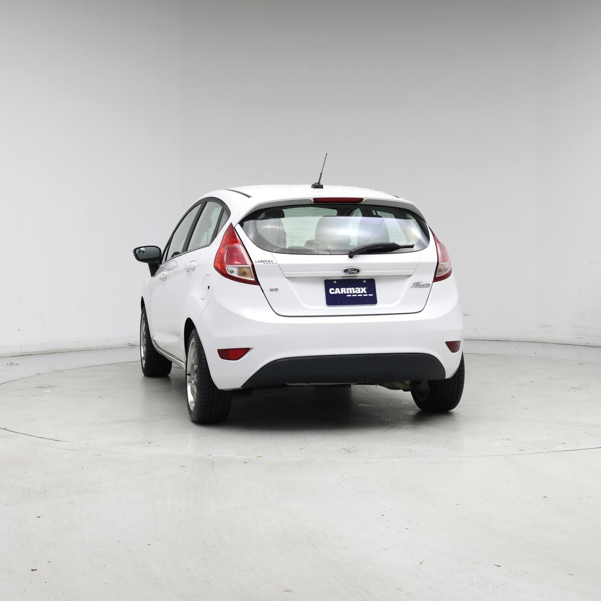Thumbnail: 2015 Ford Fiesta - 6