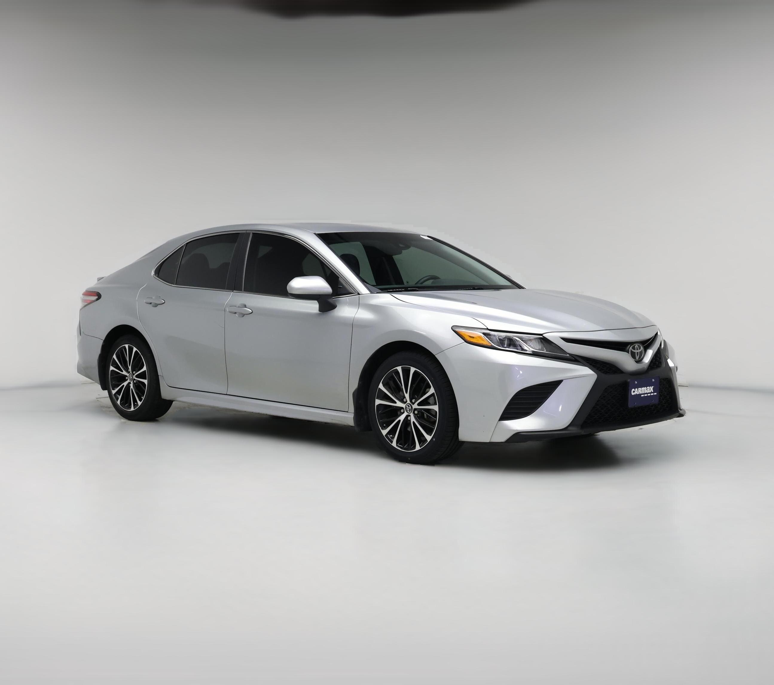 Thumbnail: 2018 Toyota Camry - 1