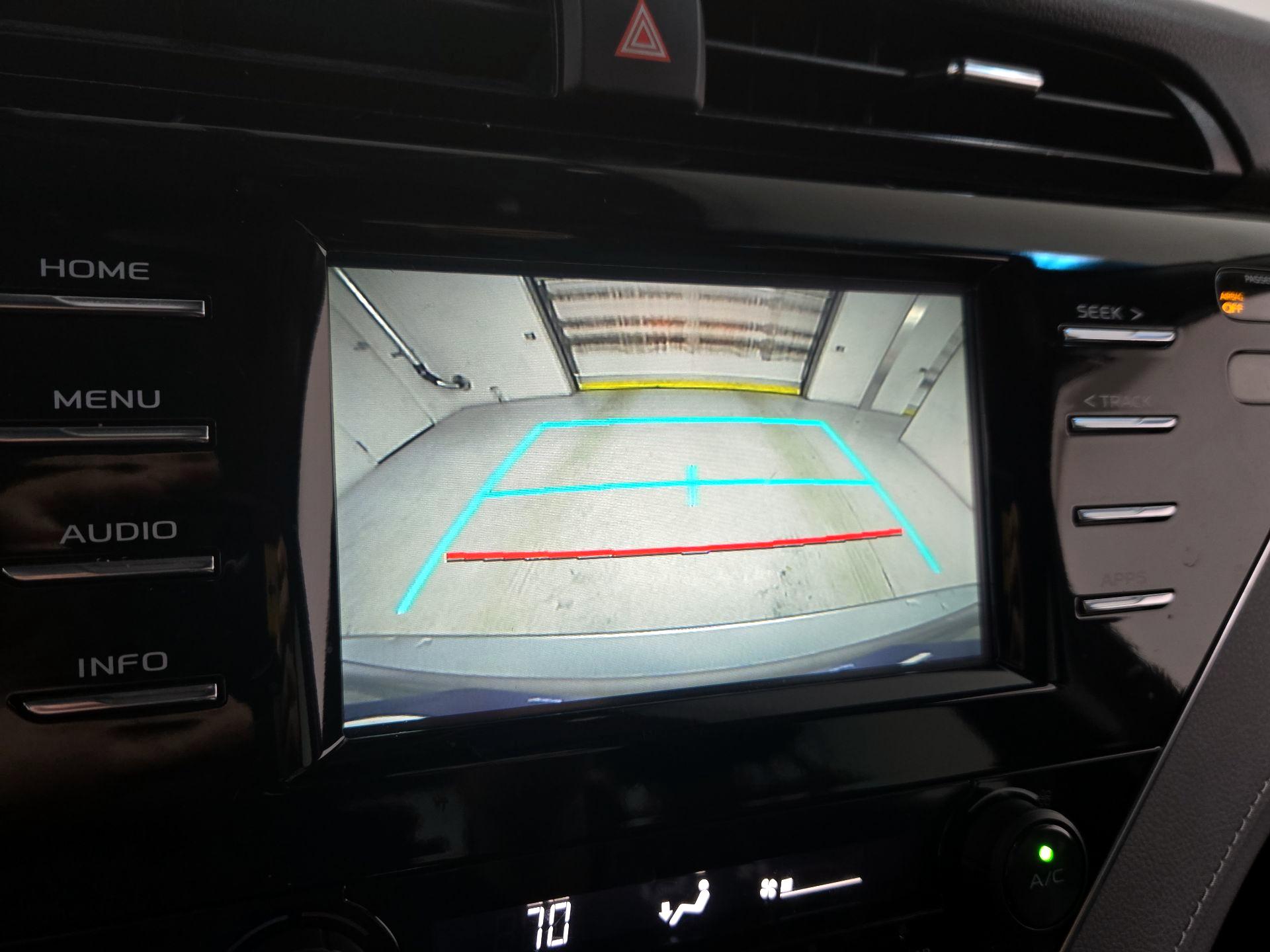 Thumbnail: 2018 Toyota Camry - 14