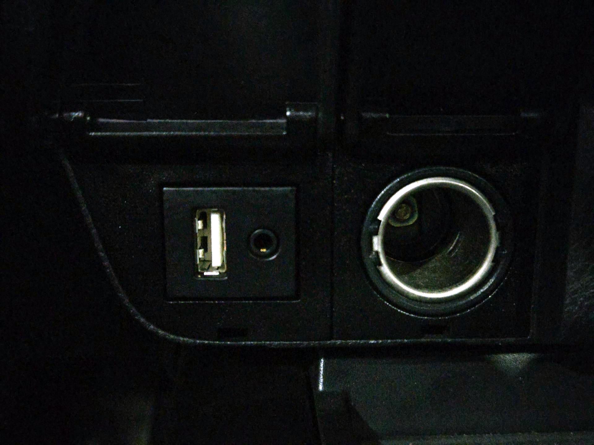 Thumbnail: 2018 Toyota Camry - 18