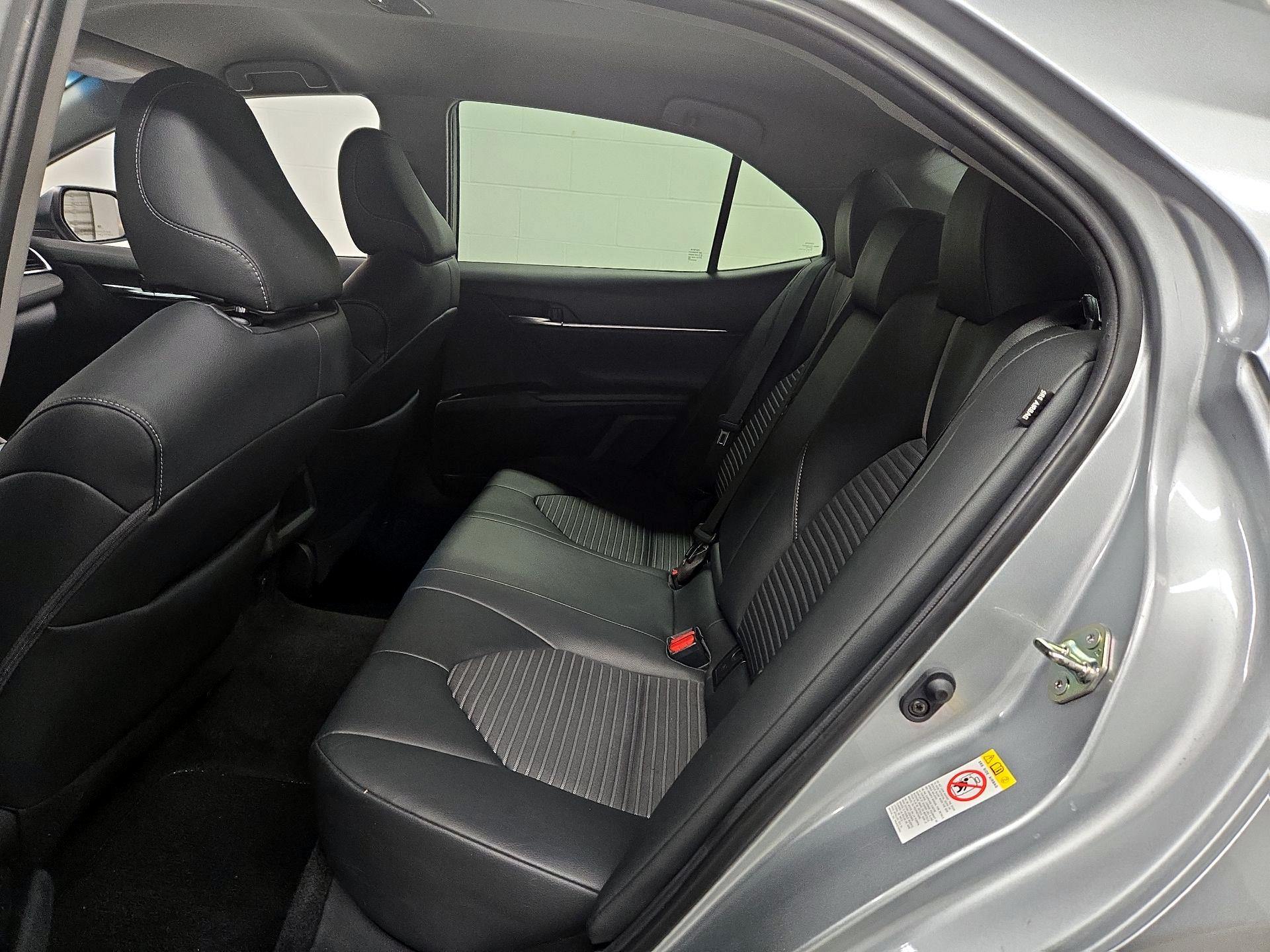 Thumbnail: 2018 Toyota Camry - 19