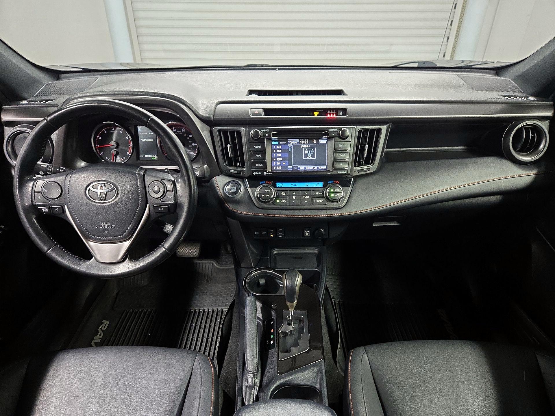 Thumbnail: 2017 Toyota RAV4 - 9