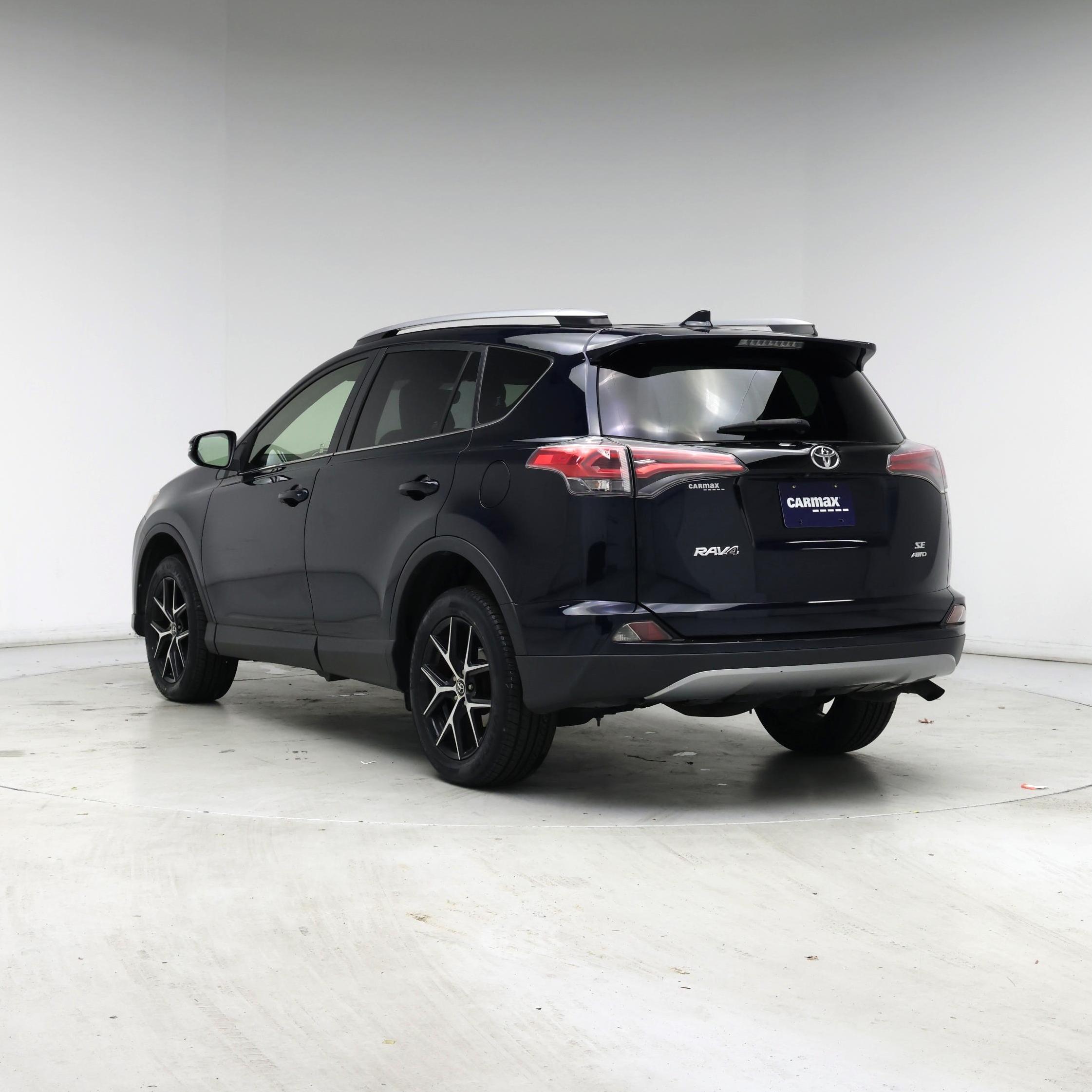 Thumbnail: 2017 Toyota RAV4 - 2