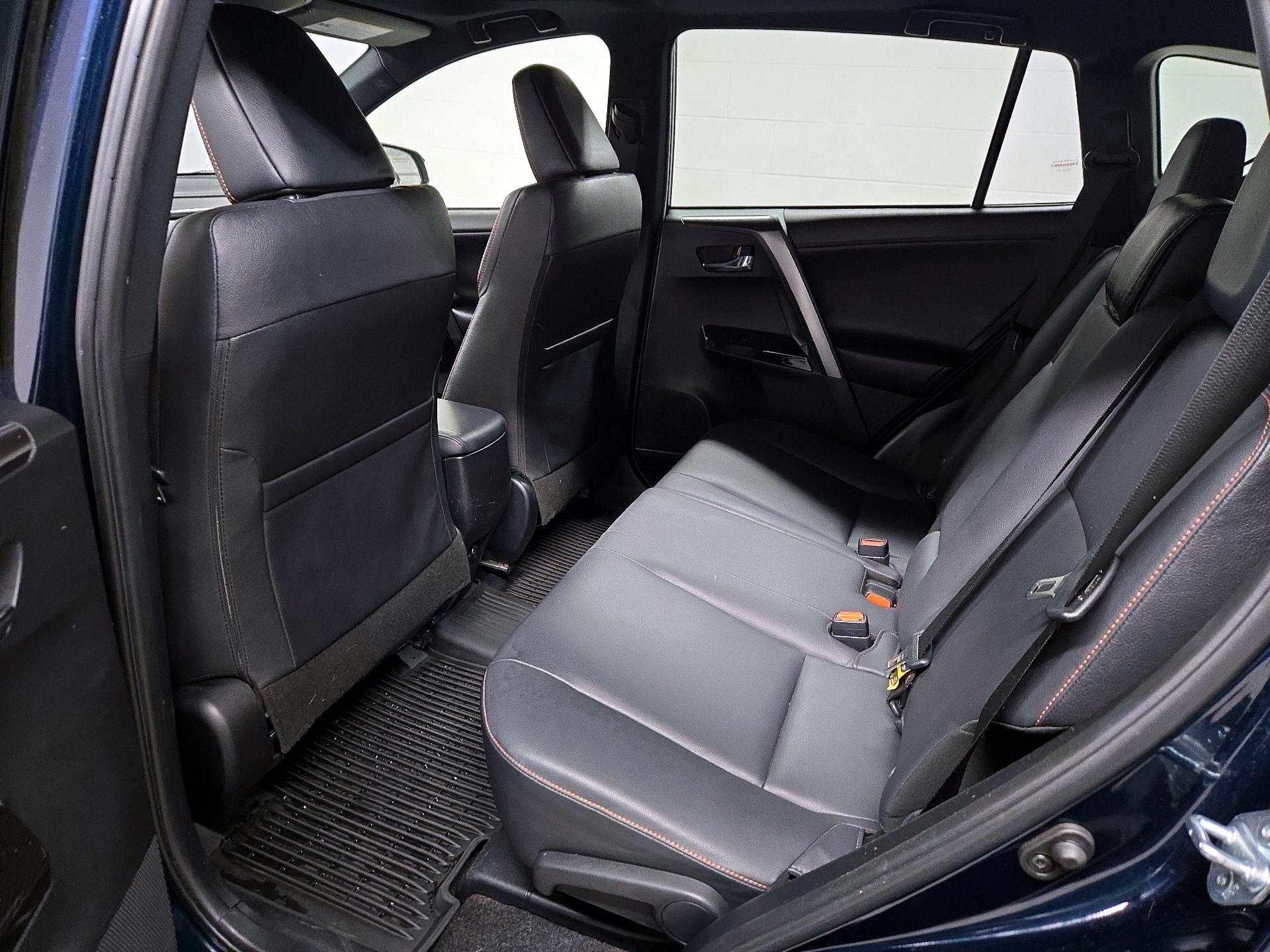 Thumbnail: 2017 Toyota RAV4 - 20