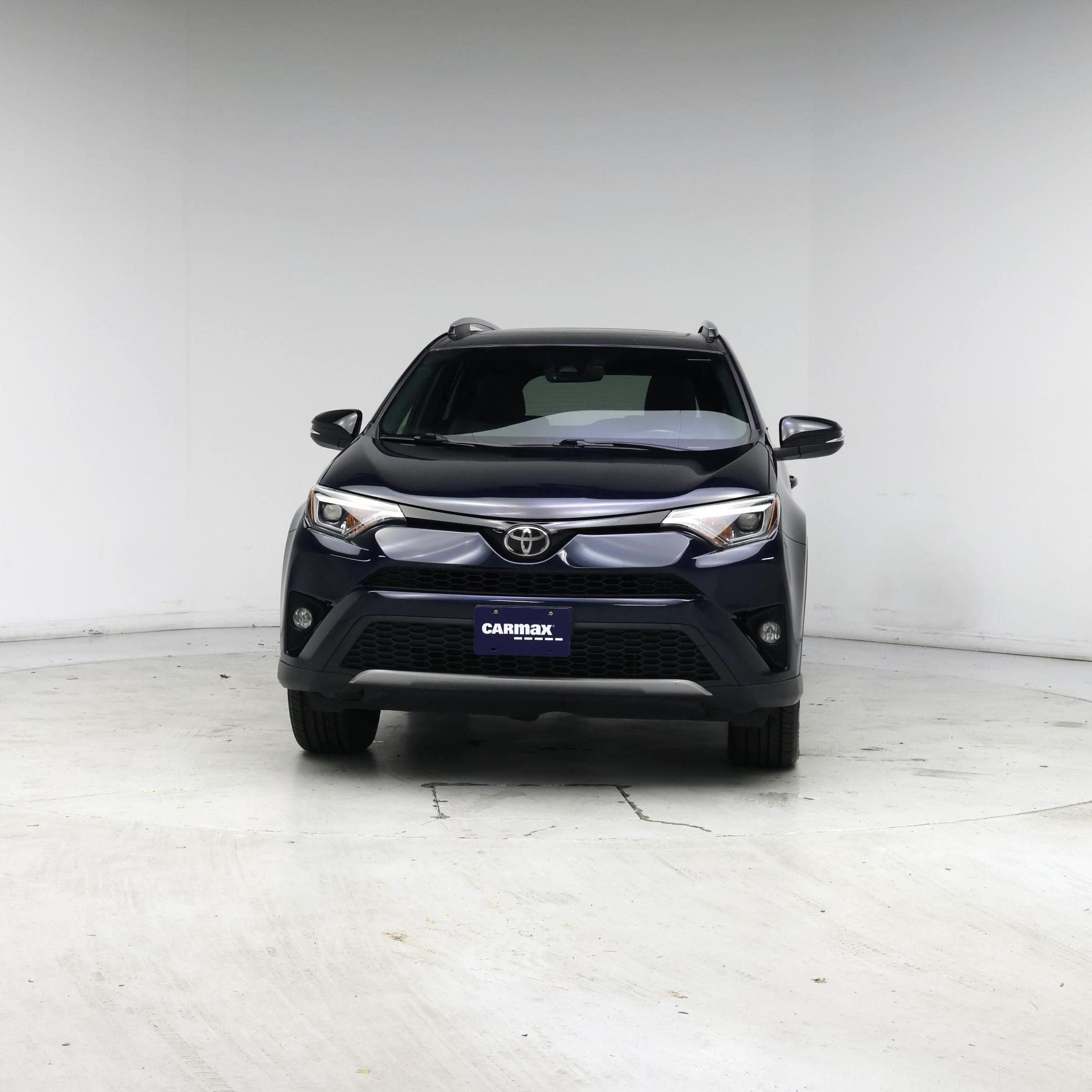 Thumbnail: 2017 Toyota RAV4 - 5