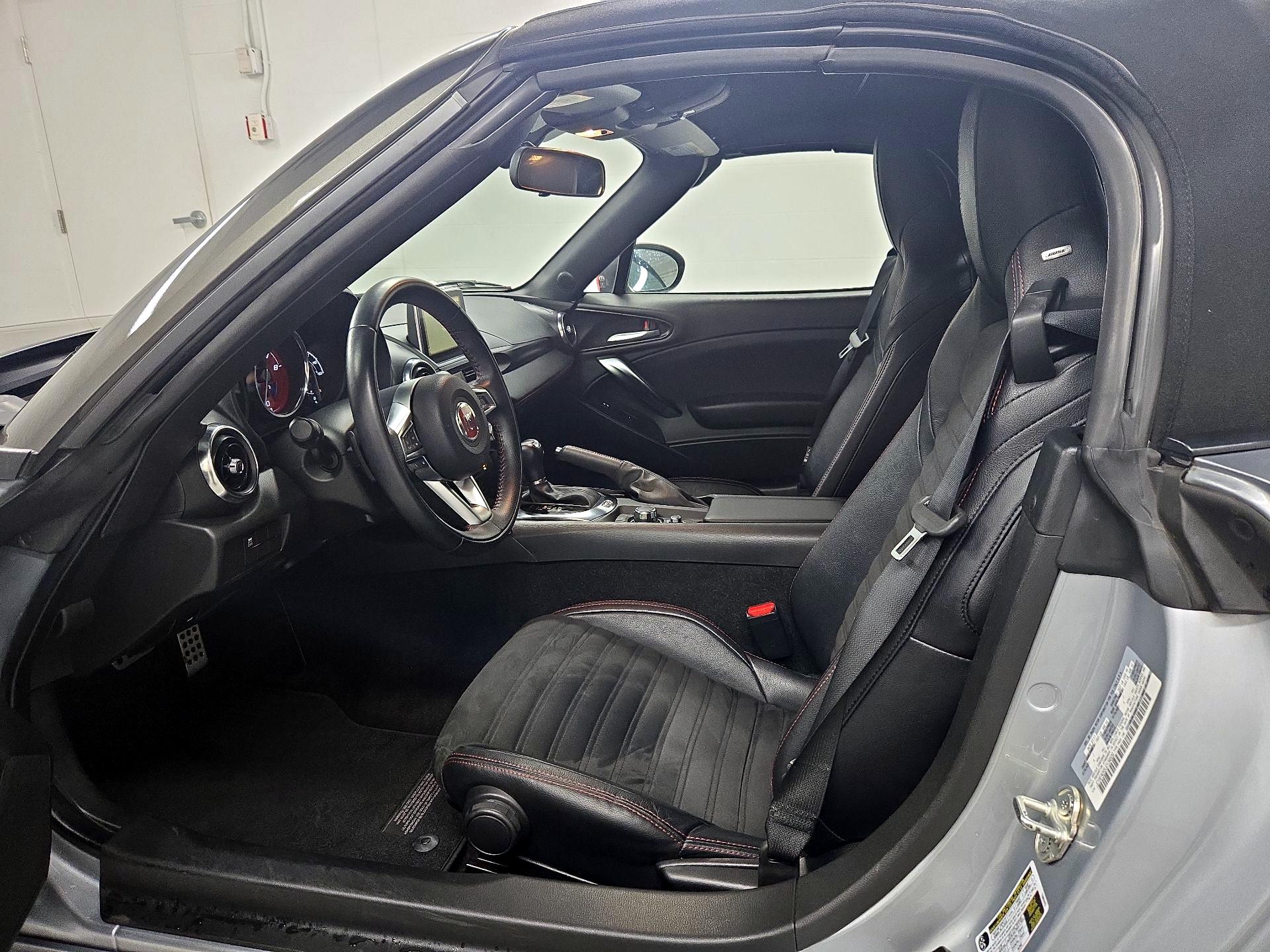 Thumbnail: 2018 Fiat 124 Spider - 11