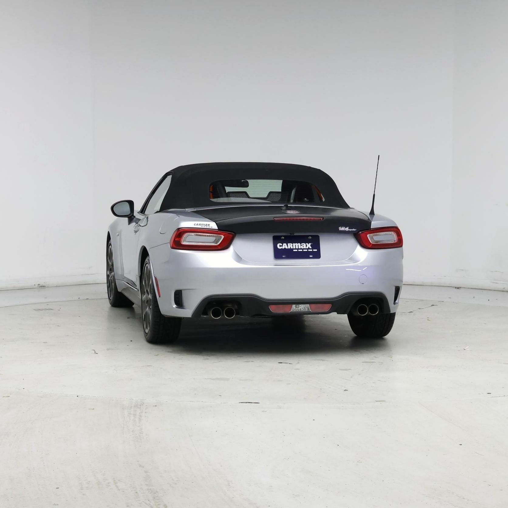 Thumbnail: 2018 Fiat 124 Spider - 6