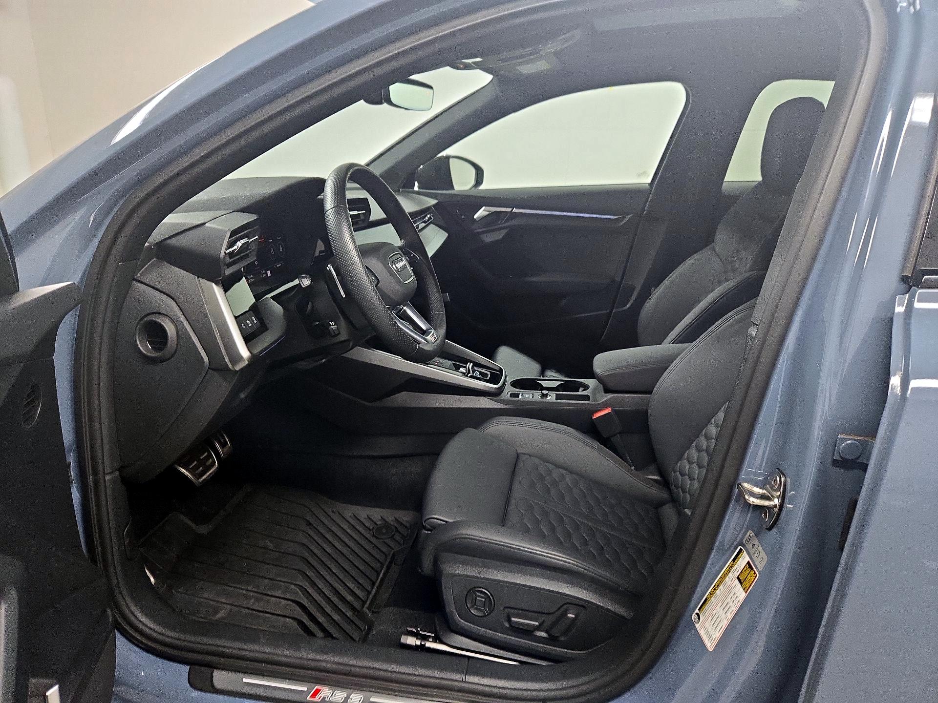 Thumbnail: 2023 Audi RS 3 - 11