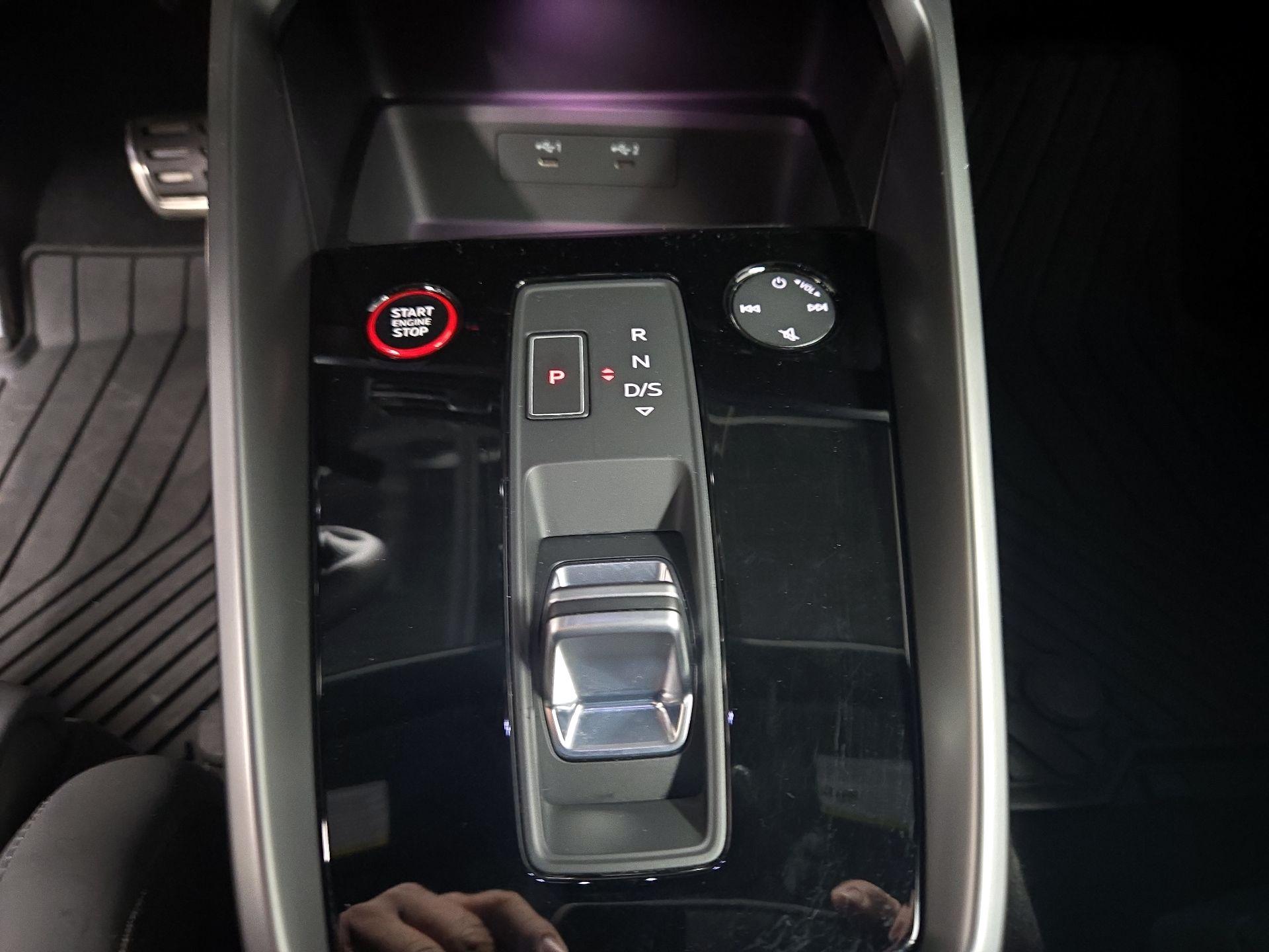 Thumbnail: 2023 Audi RS 3 - 18