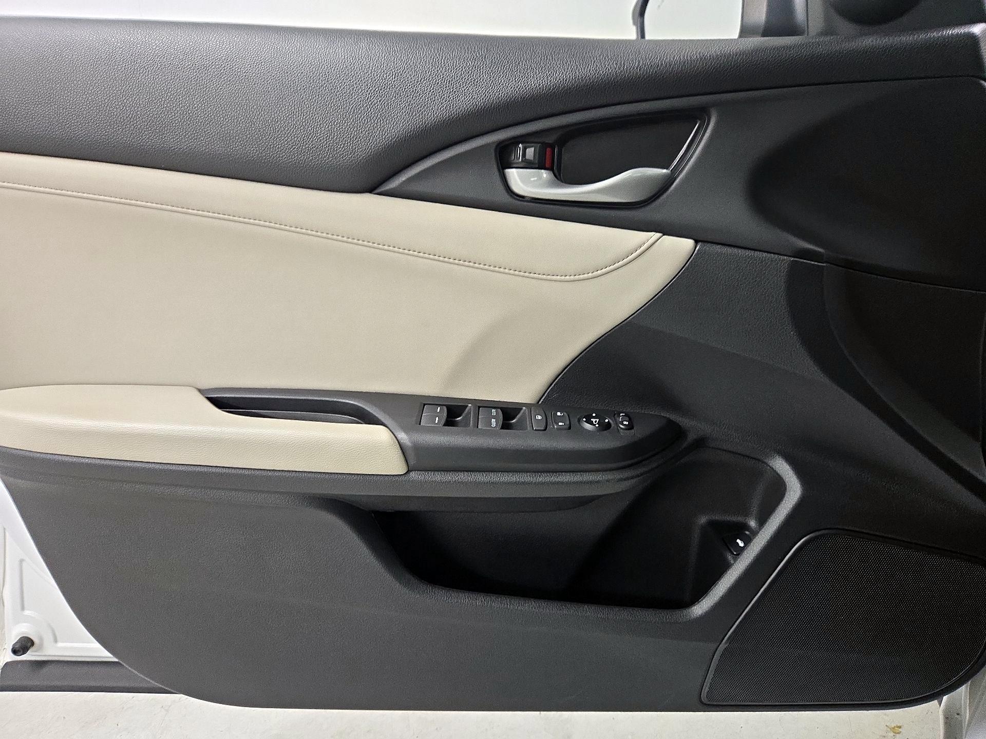 Thumbnail: 2021 Honda Insight - 12