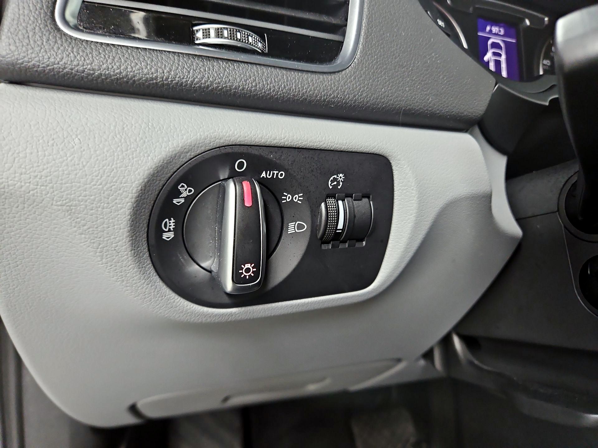 Thumbnail: 2018 Audi Q3 - 13