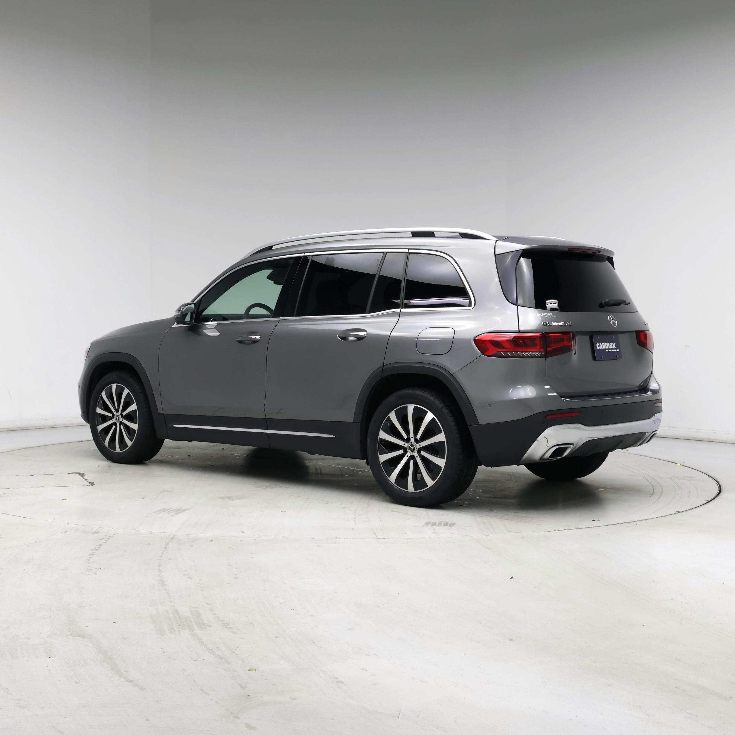 Thumbnail: 2020 Mercedes-Benz GLB - 2