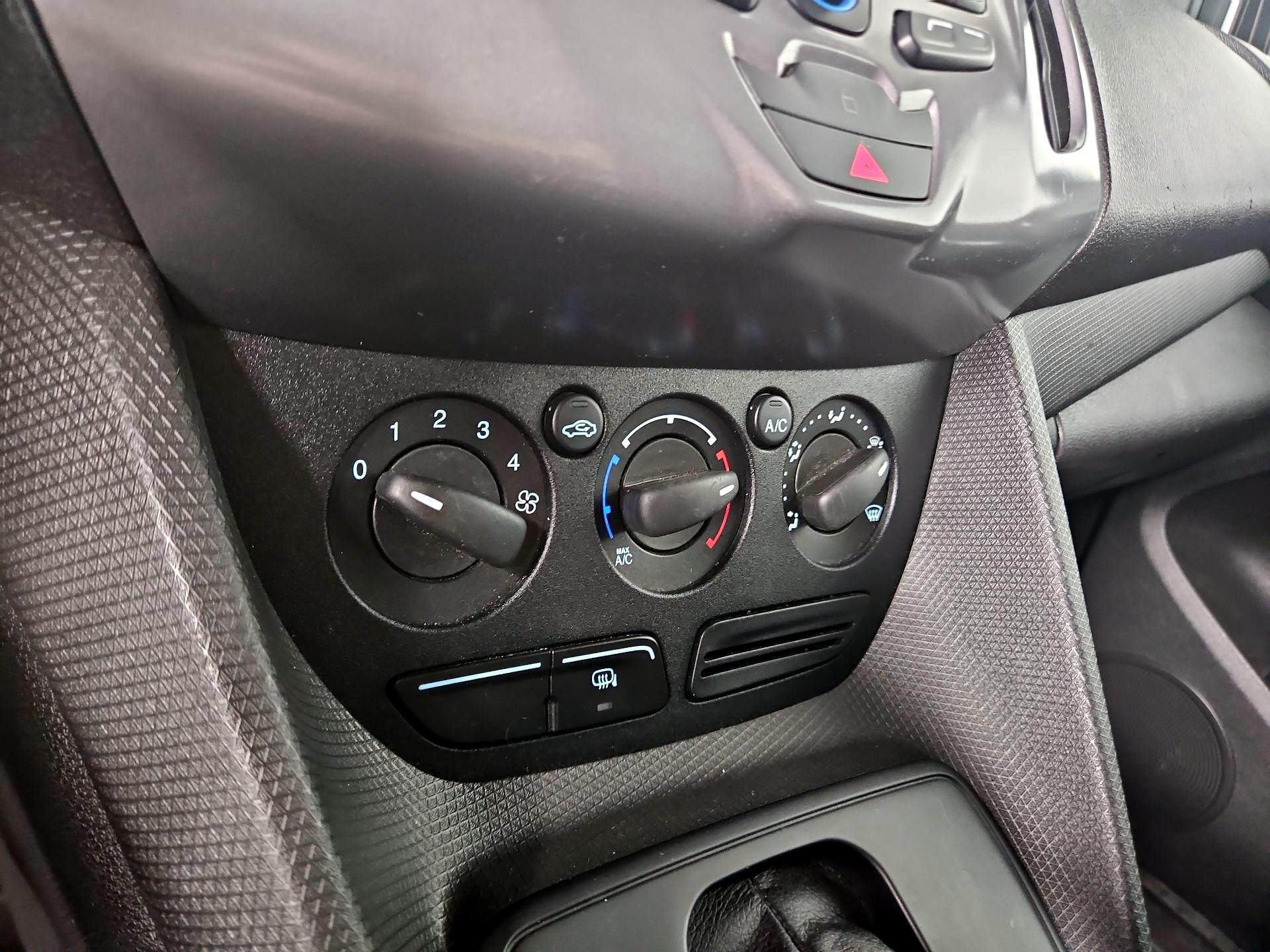 Thumbnail: 2015 Ford Transit Series - 15