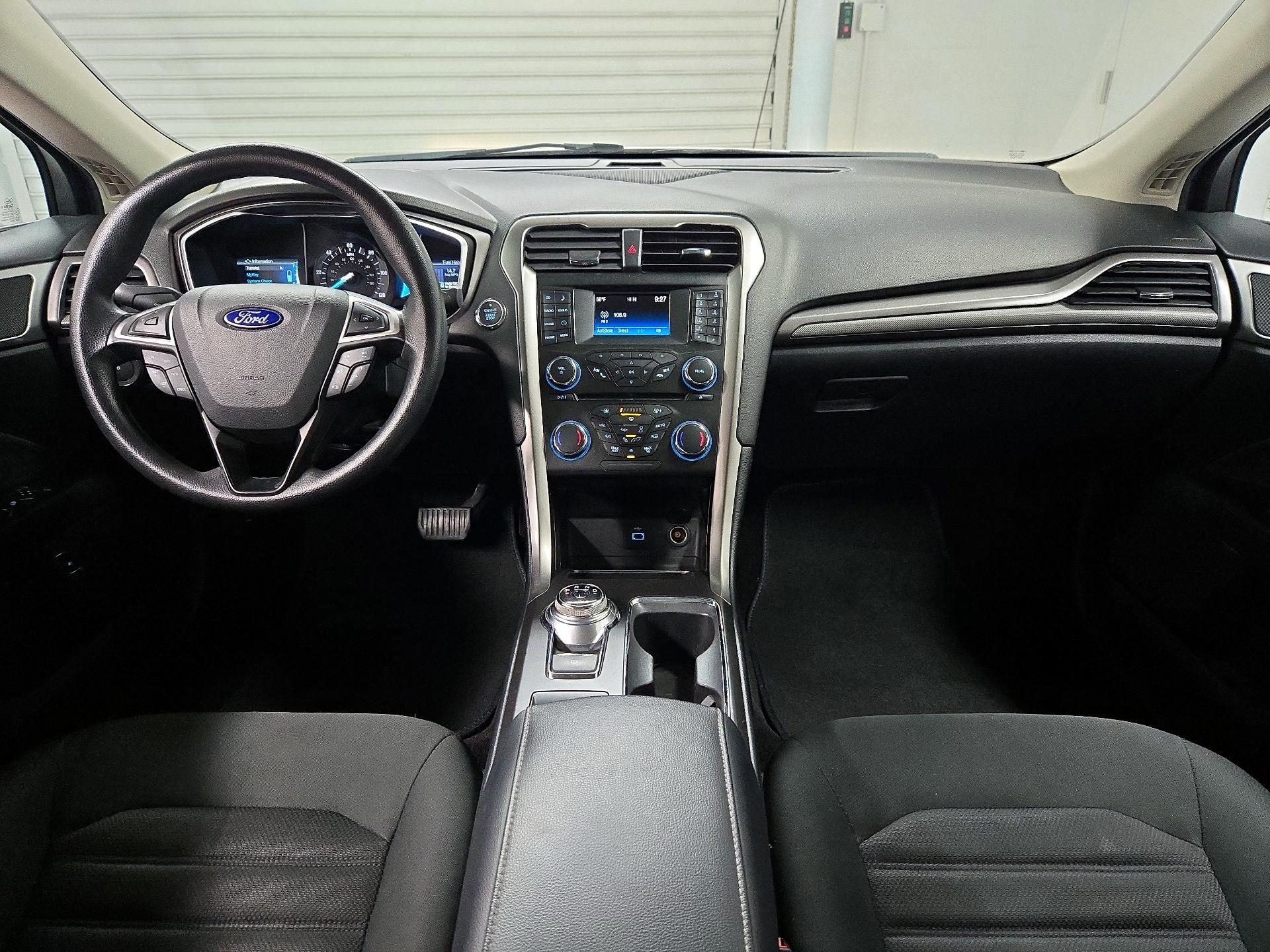 Thumbnail: 2017 Ford Fusion - 9