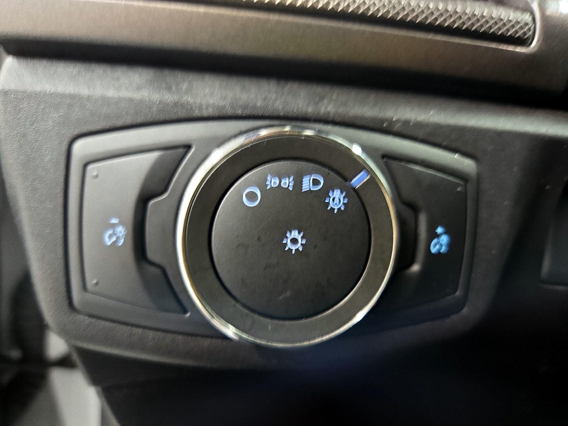 Thumbnail: 2017 Ford Fusion - 13