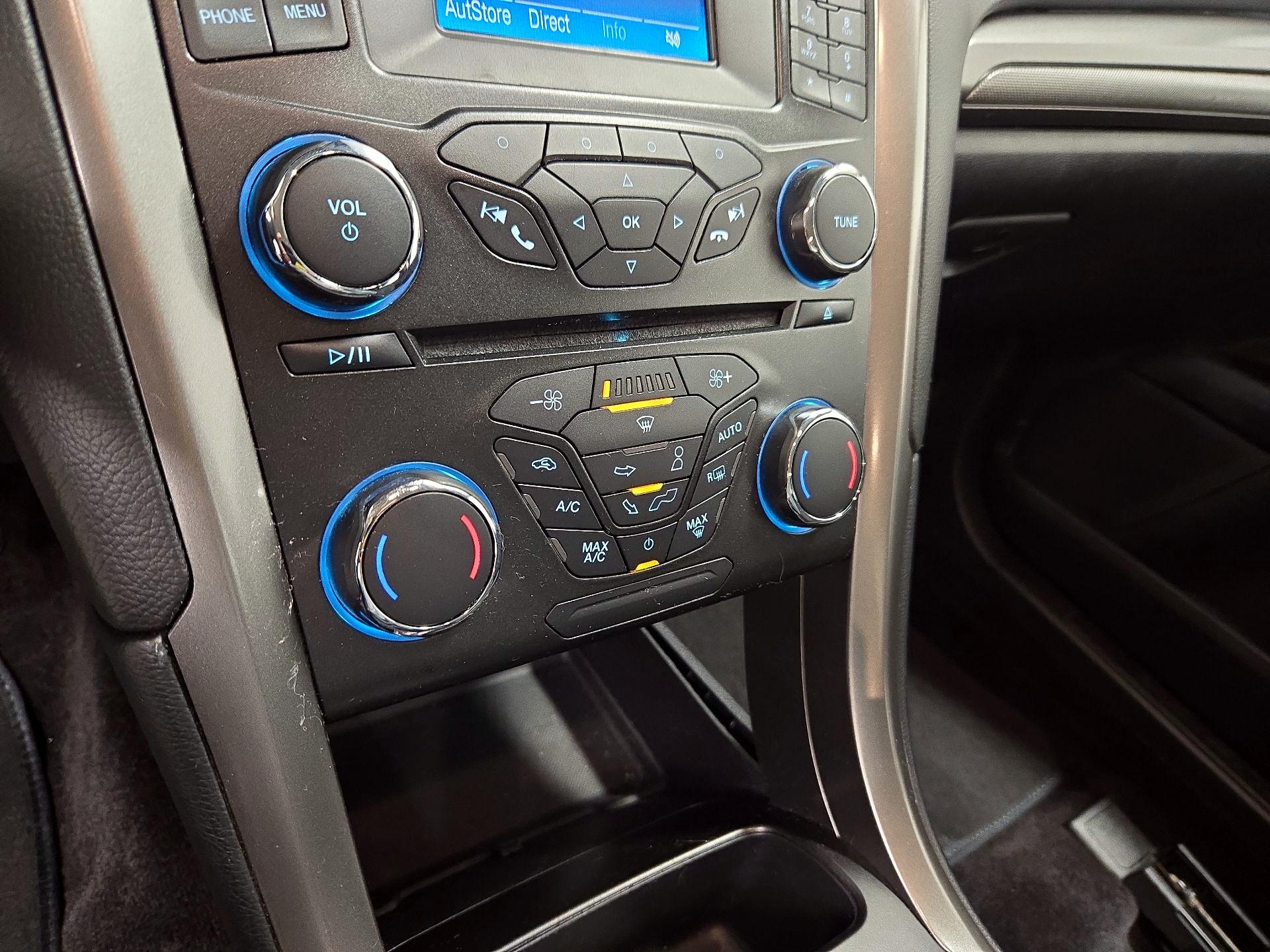 Thumbnail: 2017 Ford Fusion - 16