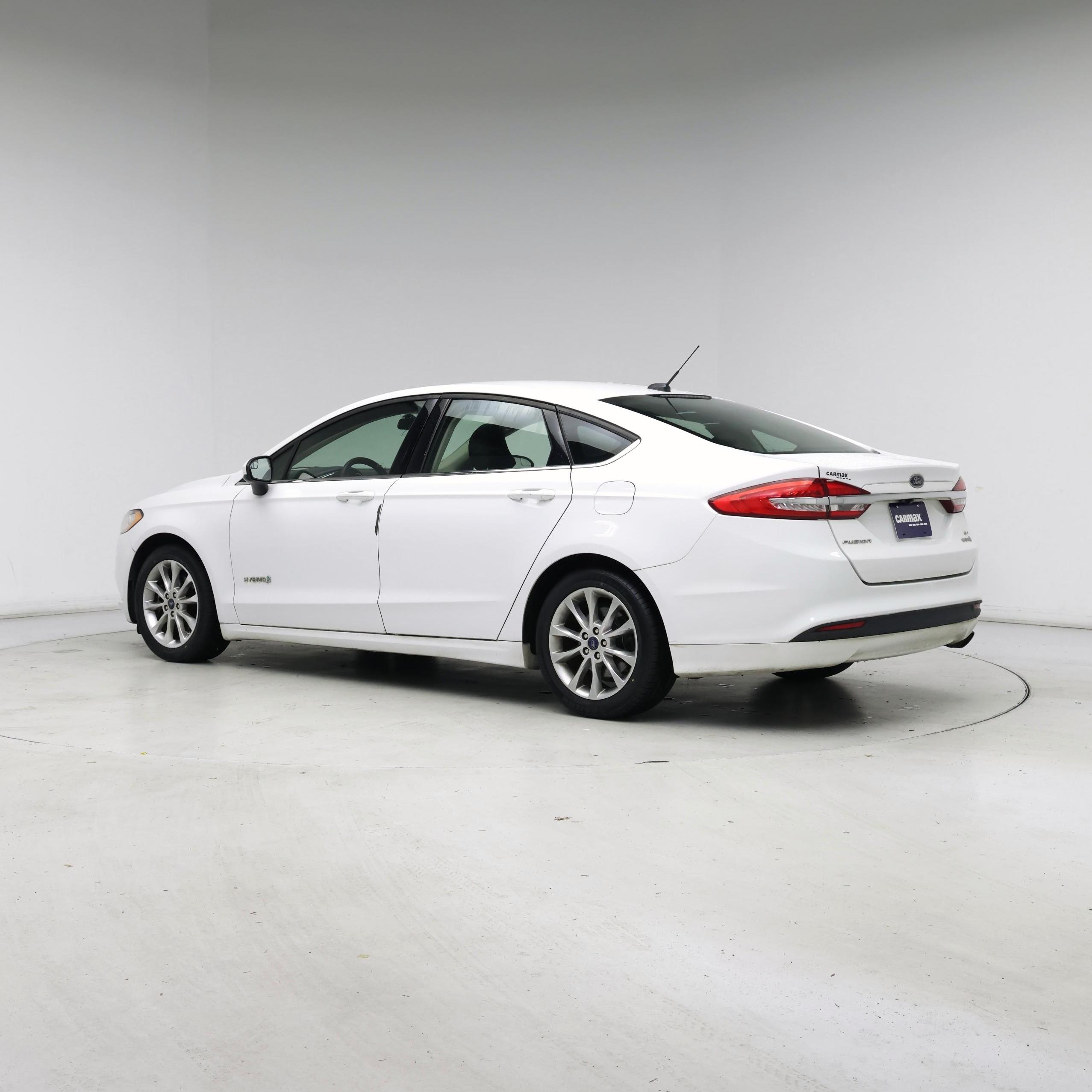 Thumbnail: 2017 Ford Fusion - 2